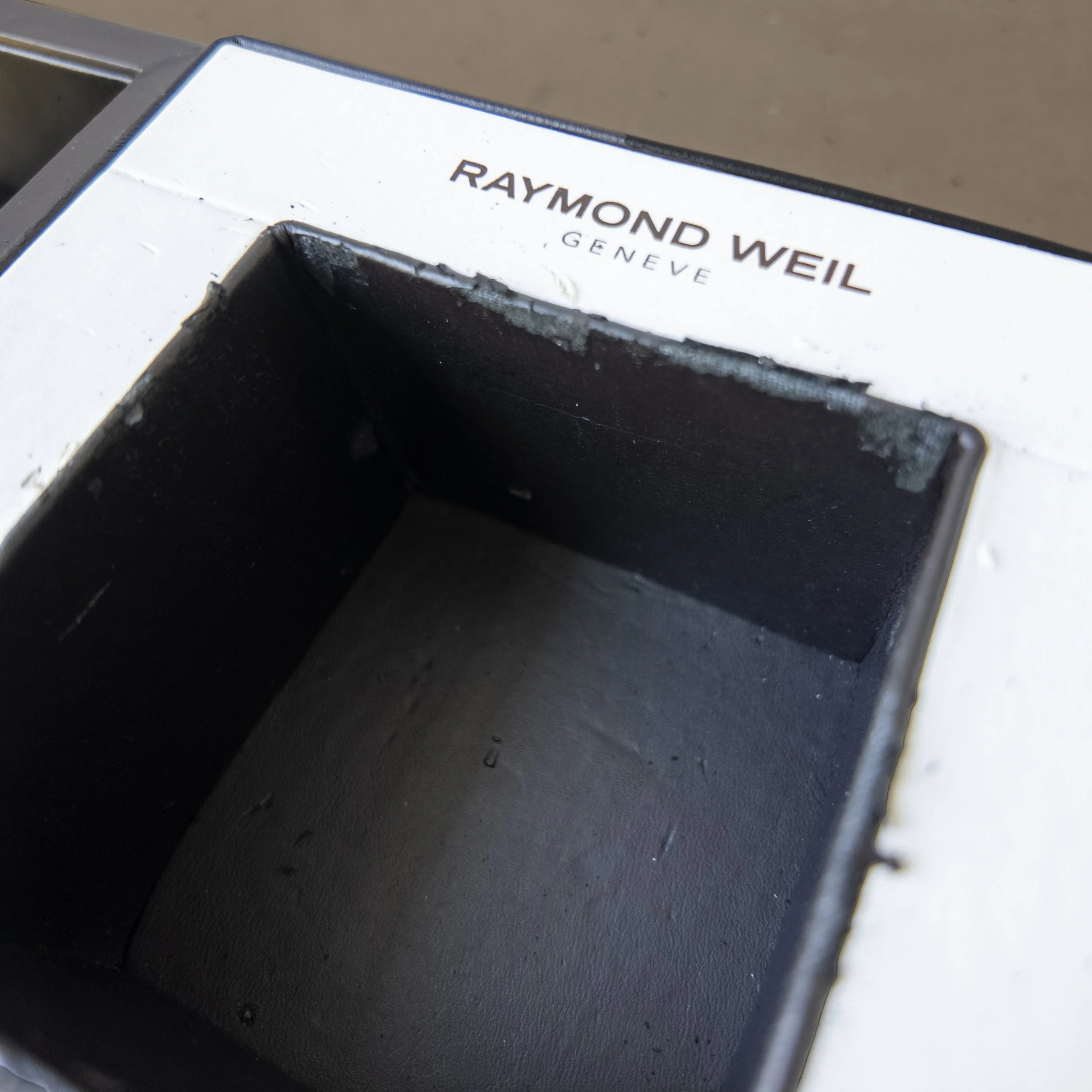 Raymond Weil 10.jpg