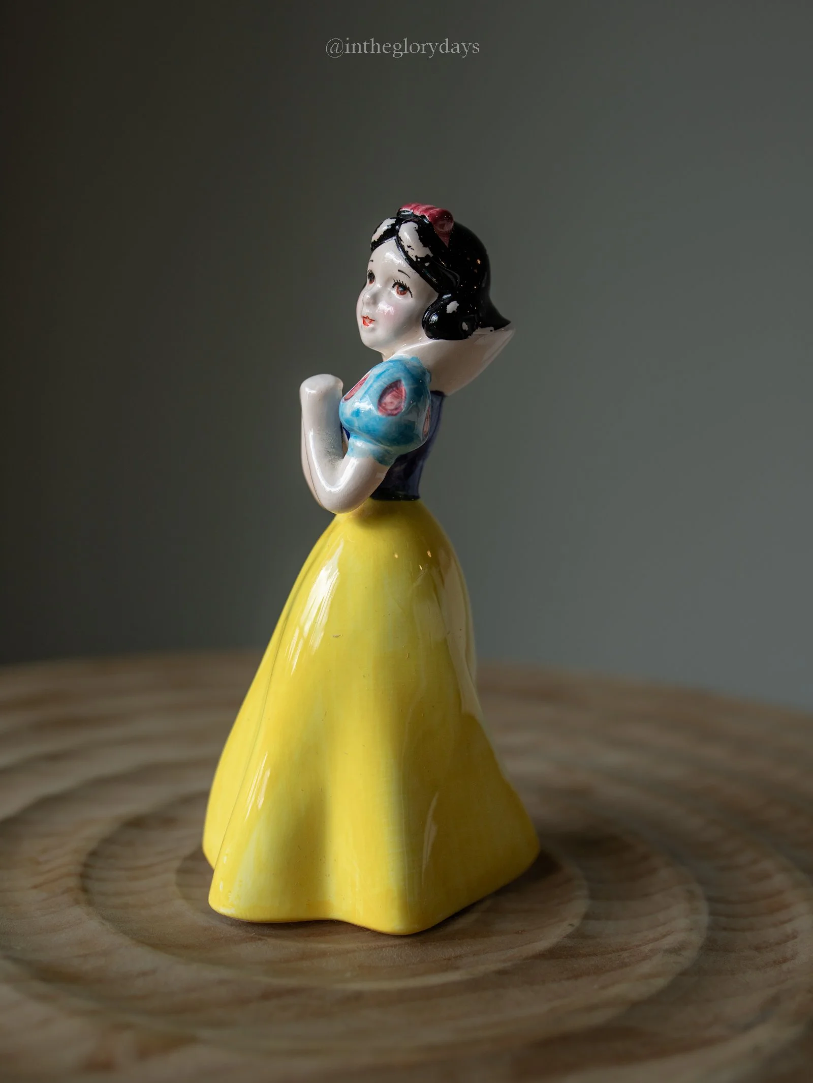 Walt Disney Production Japan Snow White-3.jpg