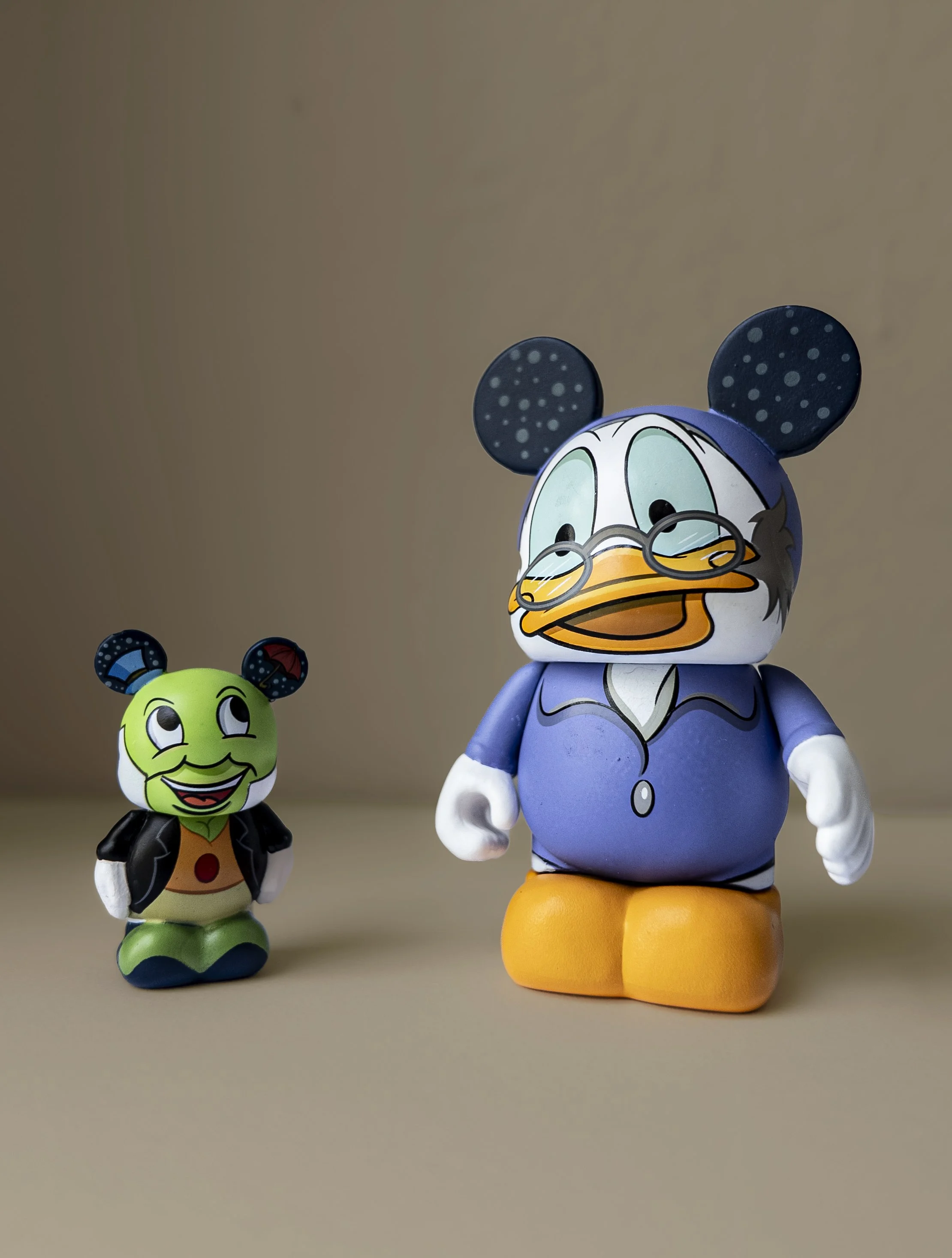 Disney Vinylmation Mickey's Christmas Carol Series Chaser - Scrooge and Ghost