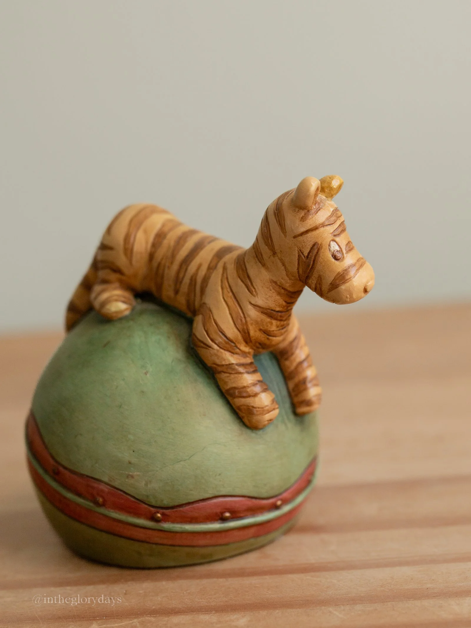 Disney Classic POOH Tiger on Ball Paperweight Figurine by Charpente-6.jpg