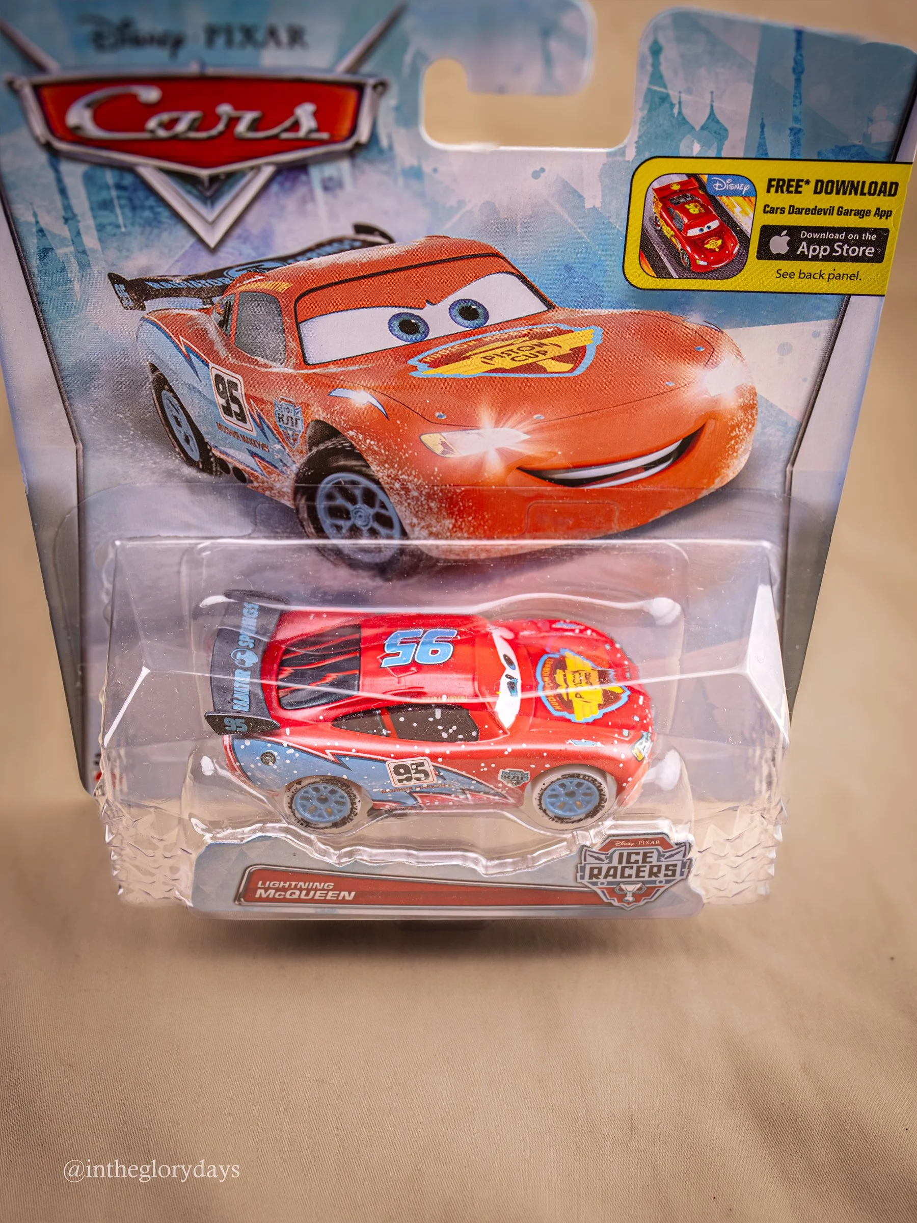Lightning McQueen Ice Racers Series-3.jpg