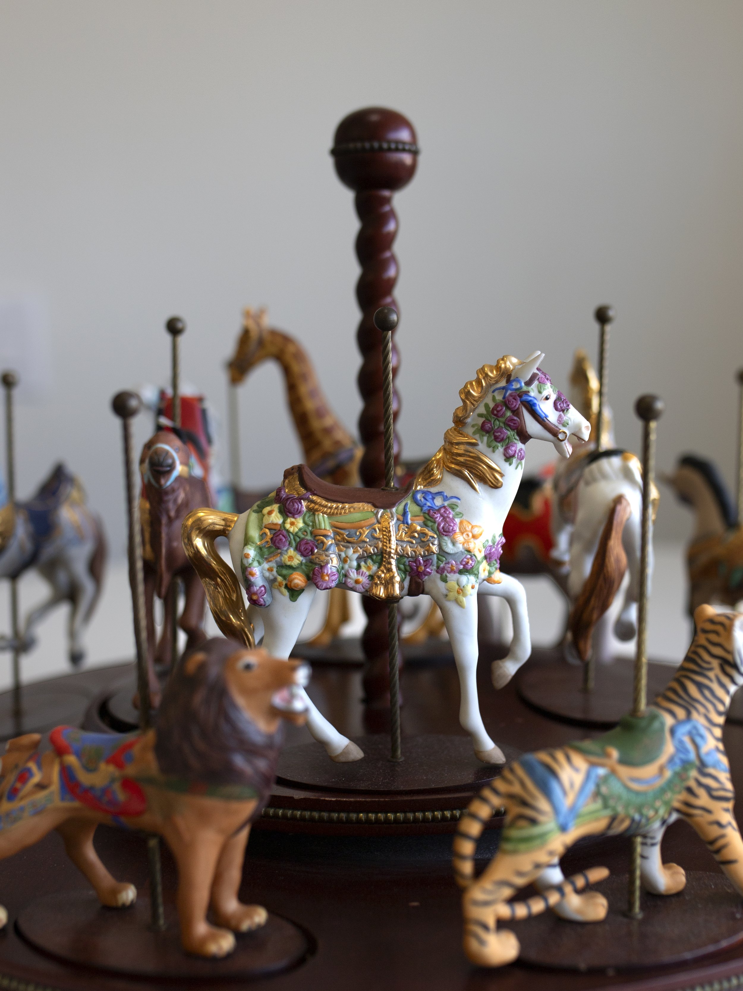 Franklin Mint Treasury of the Carousel Art 1988 American Beauty