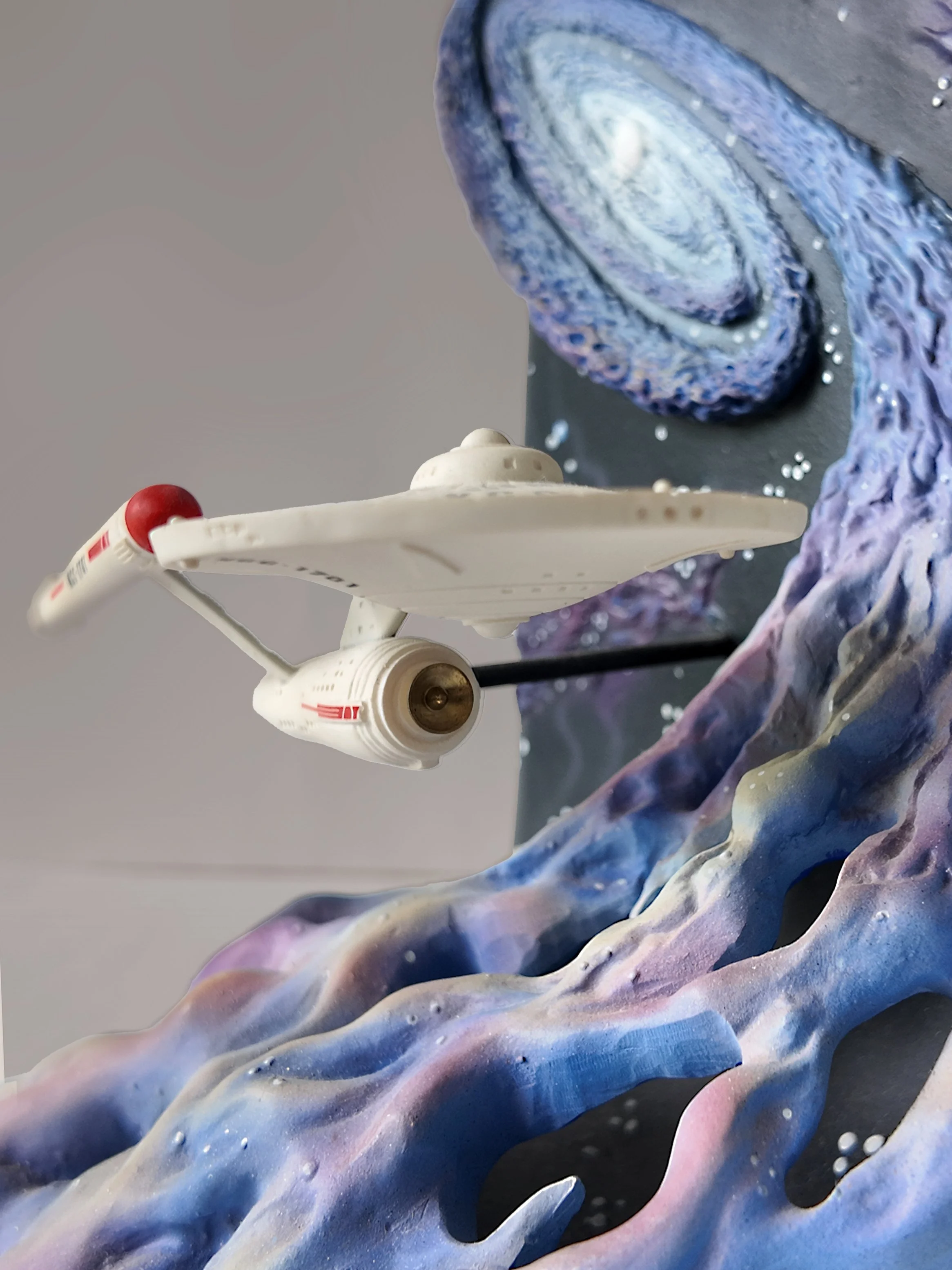 Detail of 1993 STAR TREK U.S.S. Enterprise NCC 1701 Diorama