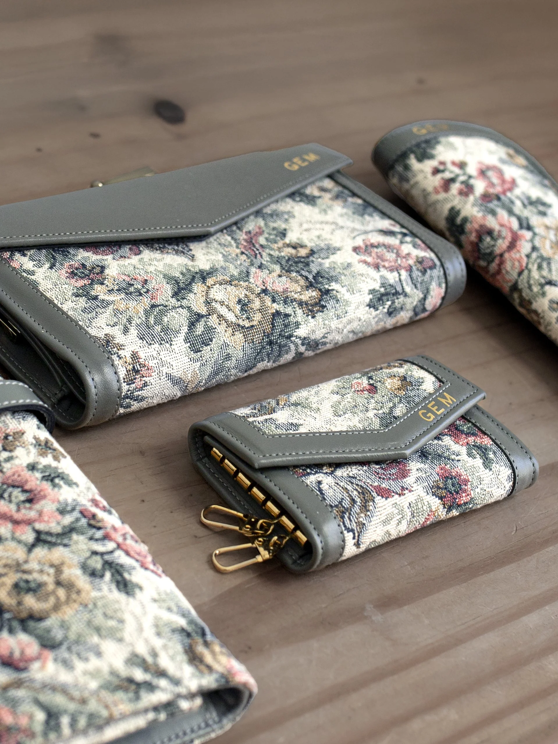 1970s French Luggage Floral Tapestry Wallet Clutch Set 1.jpg