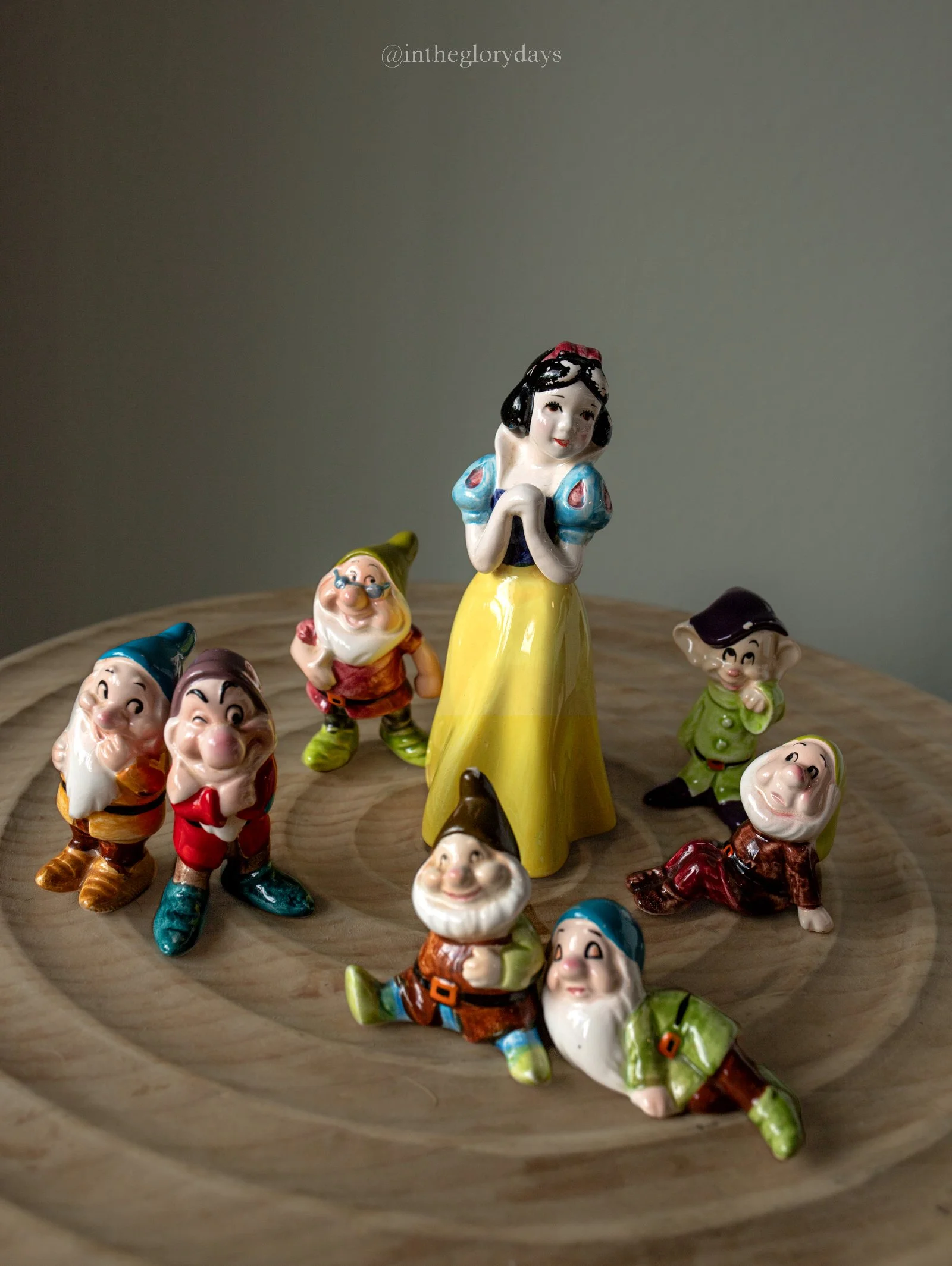 Walt Disney Production Japan 7 Dwarfs-1-2.jpg