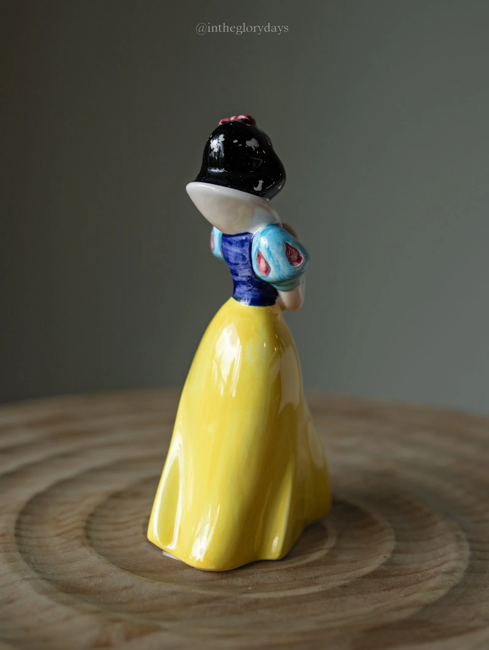 Walt Disney Production Japan Snow White-2.jpg