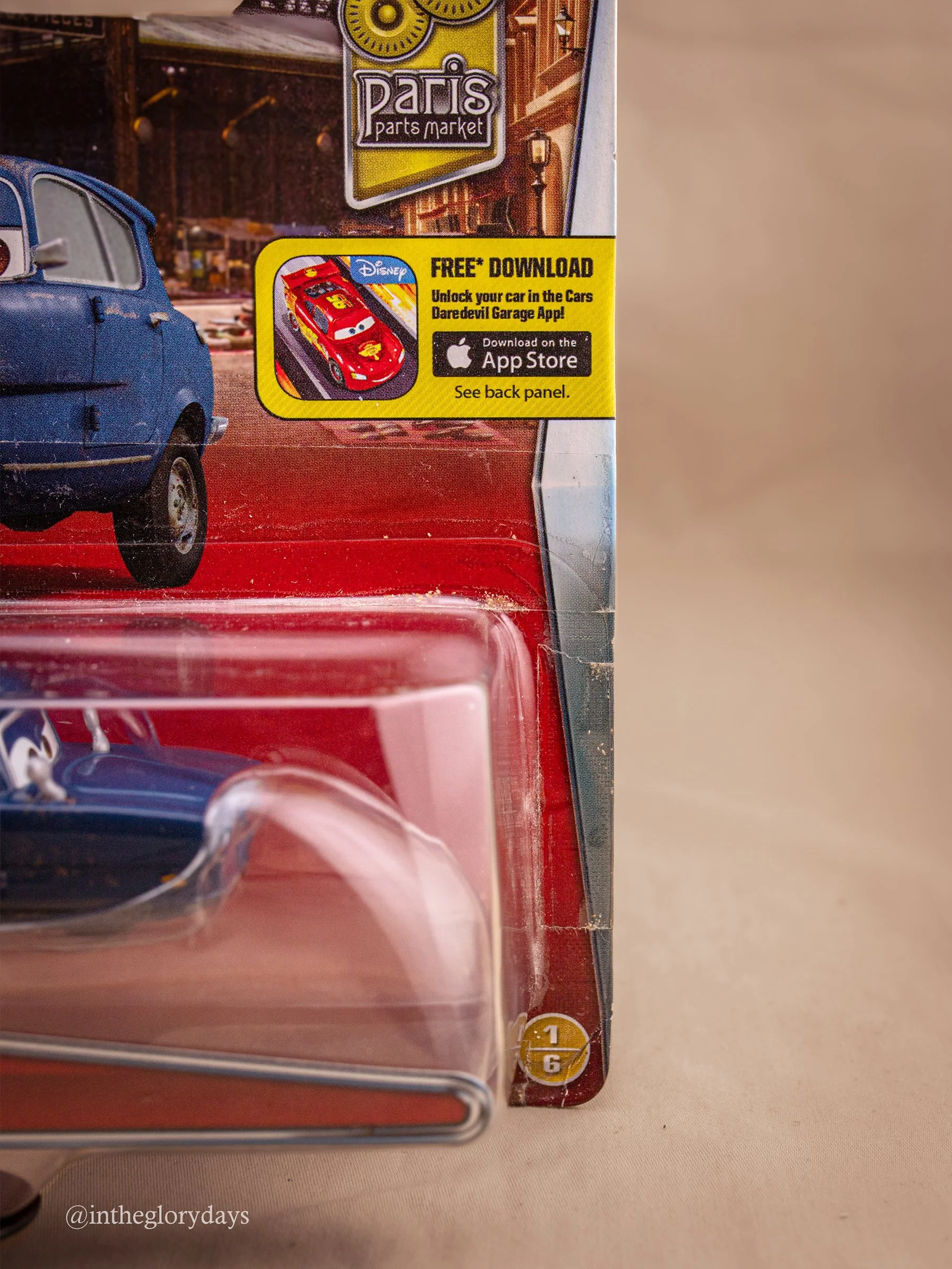 Cars 2 Paris Parts Market Tomber-2.jpg