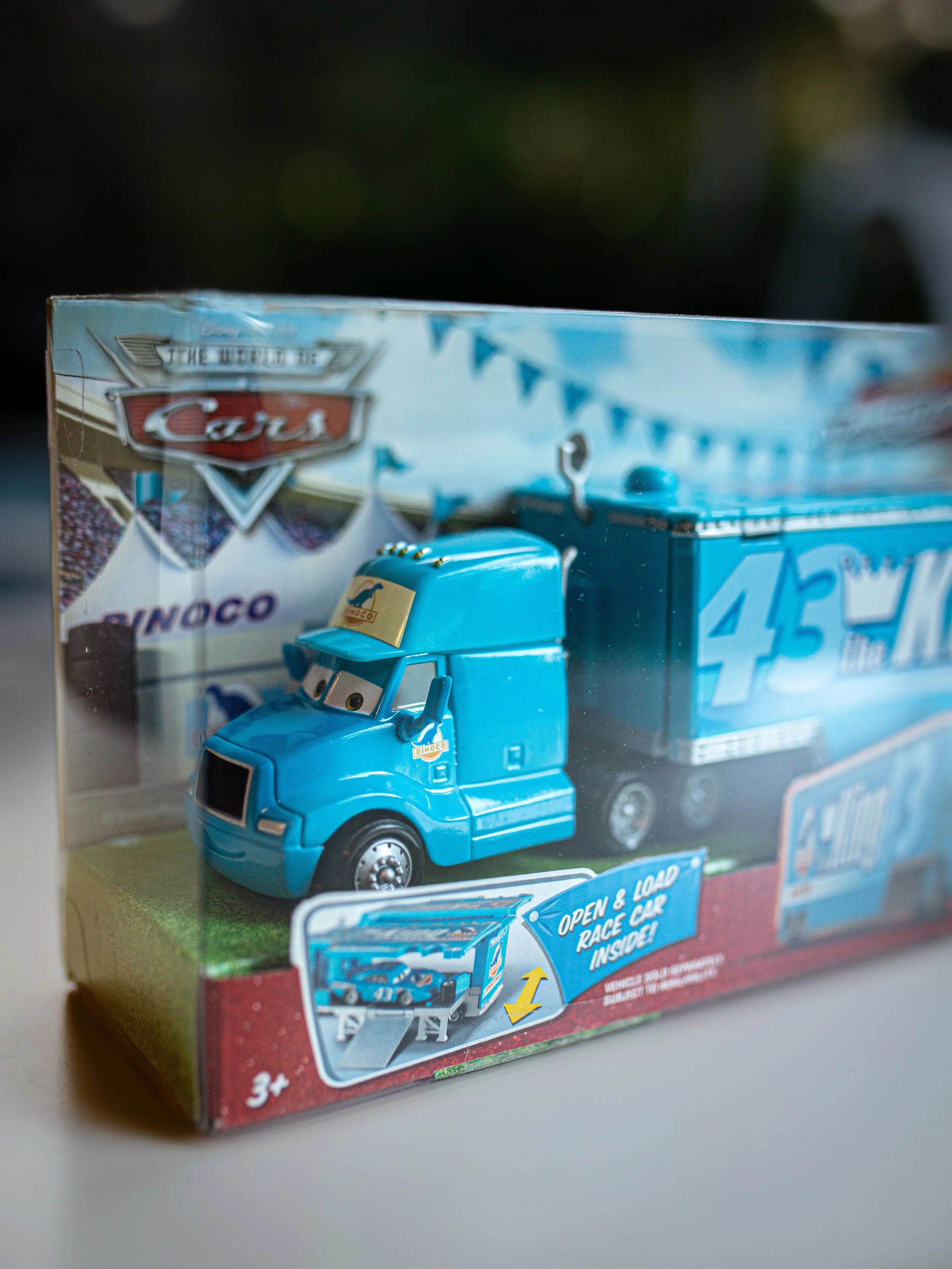 The World Of Cars Race O Rama Gray Hauler 2009