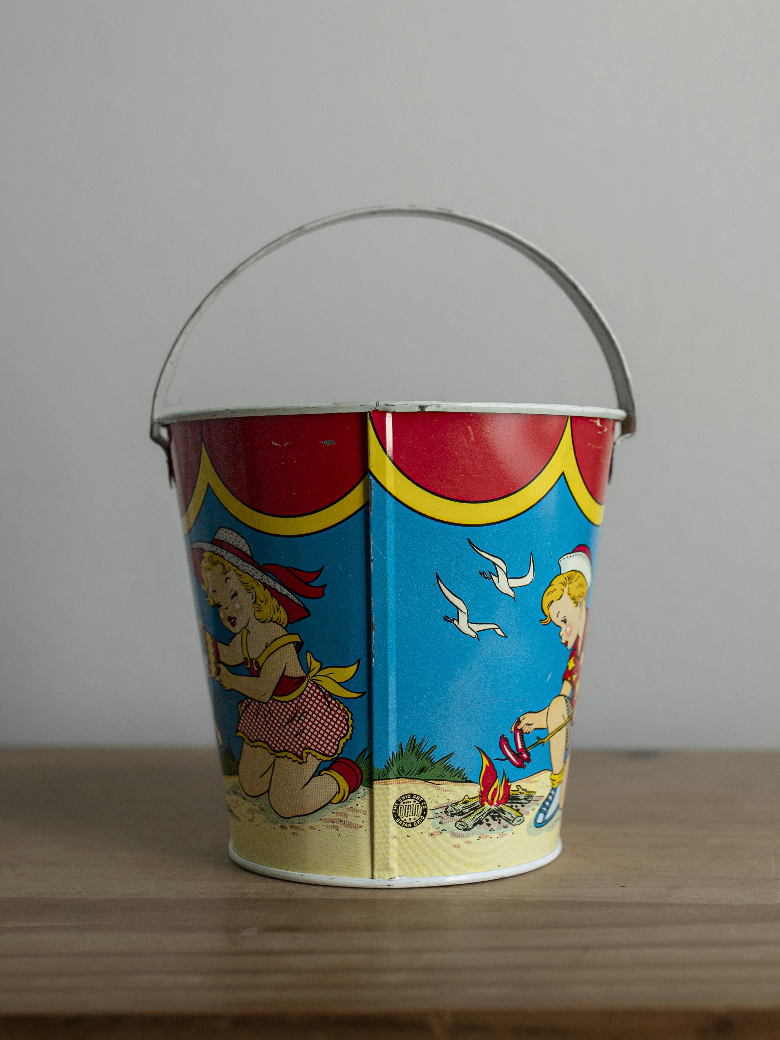 TOY-OUT-TIN- USA001-2.jpg