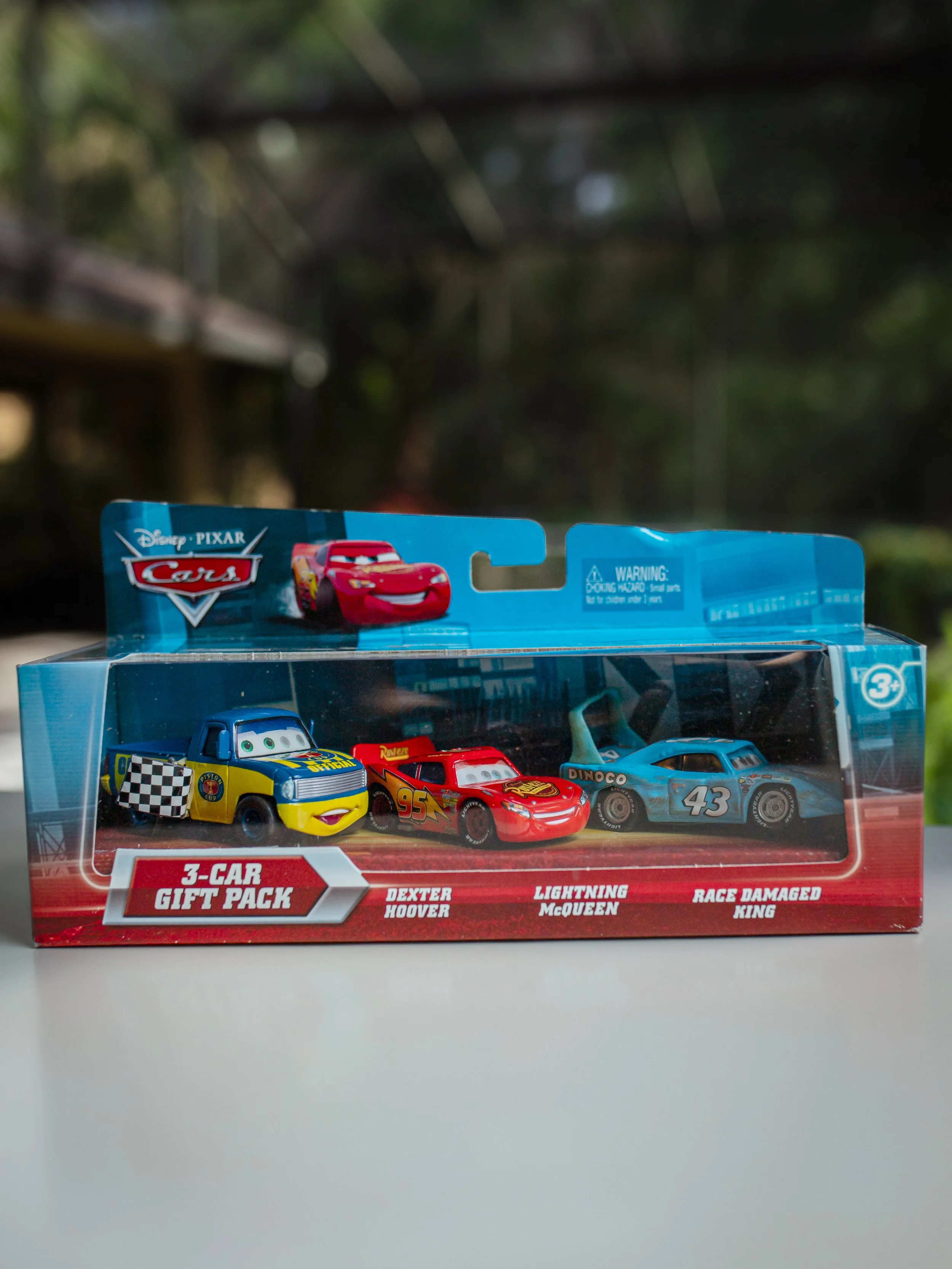 Dexter Hoover, Lightning McQueen & Race Damaged King