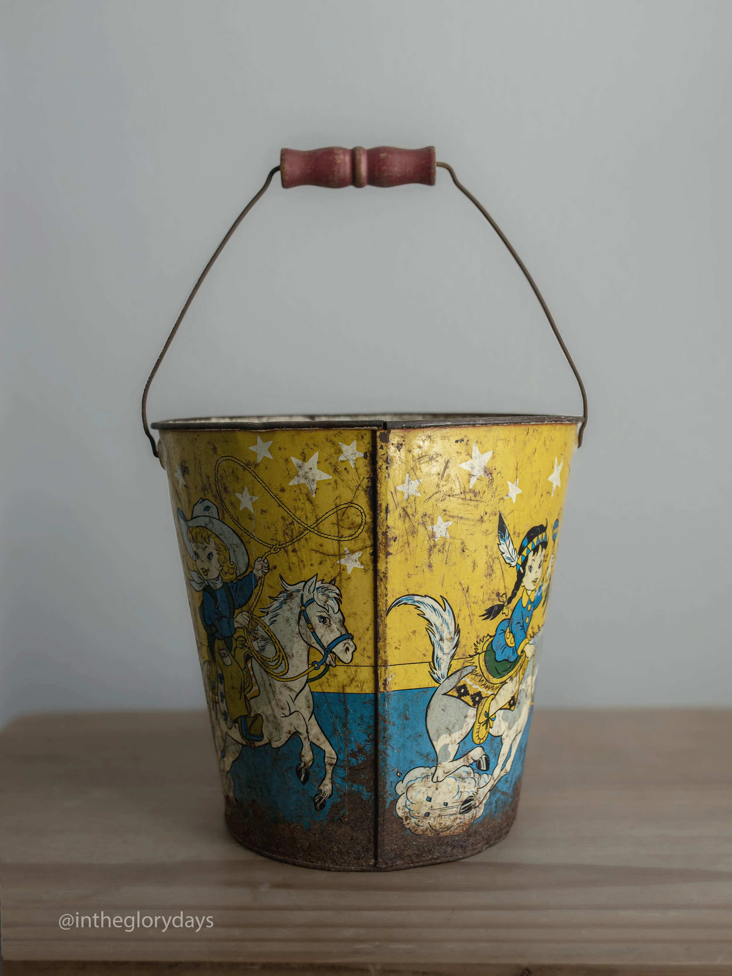 TOY-OUT-TIN- USA002-2.jpg