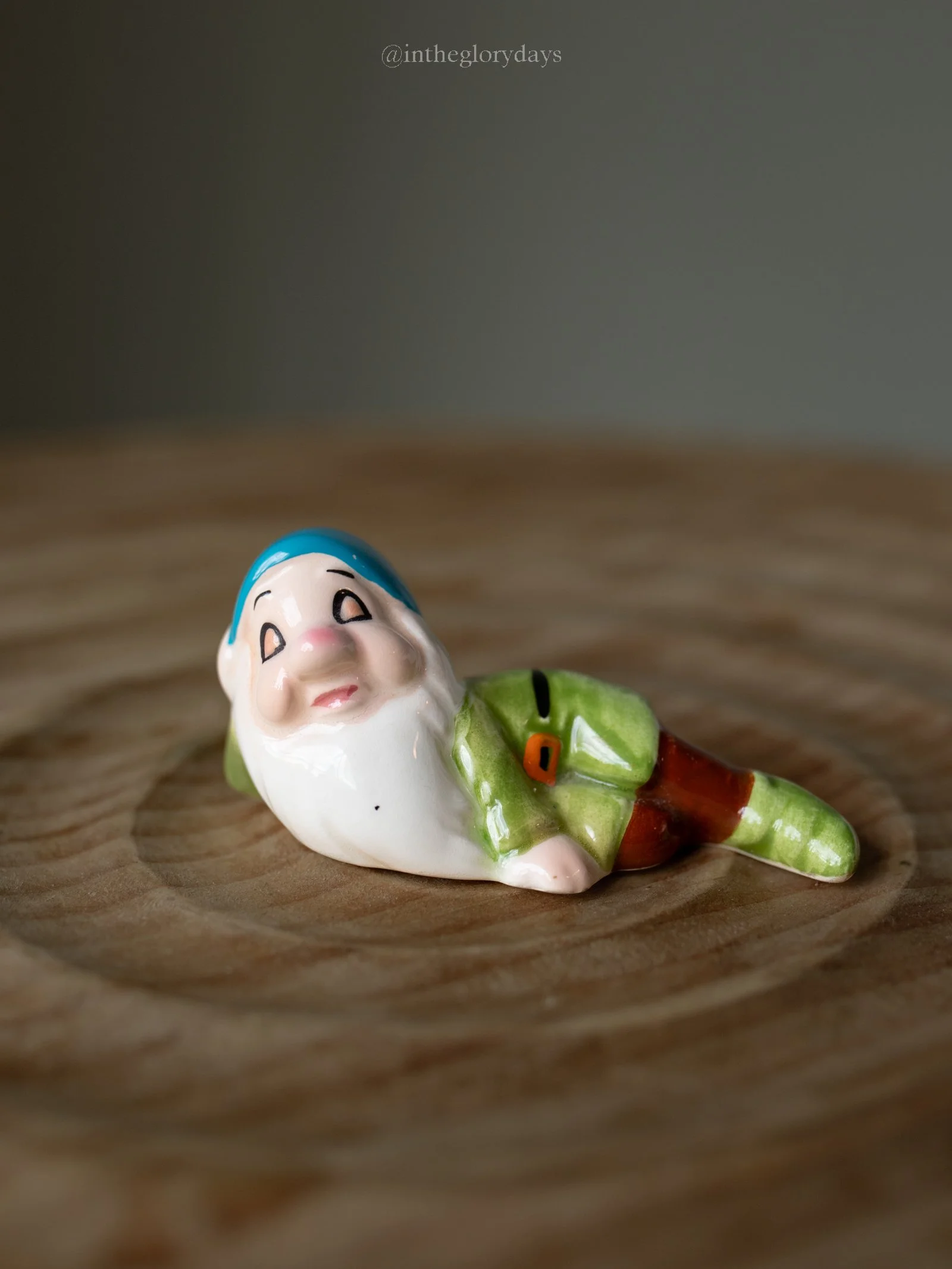 Walt Disney Production Japan 7 Dwarfs-8.jpg