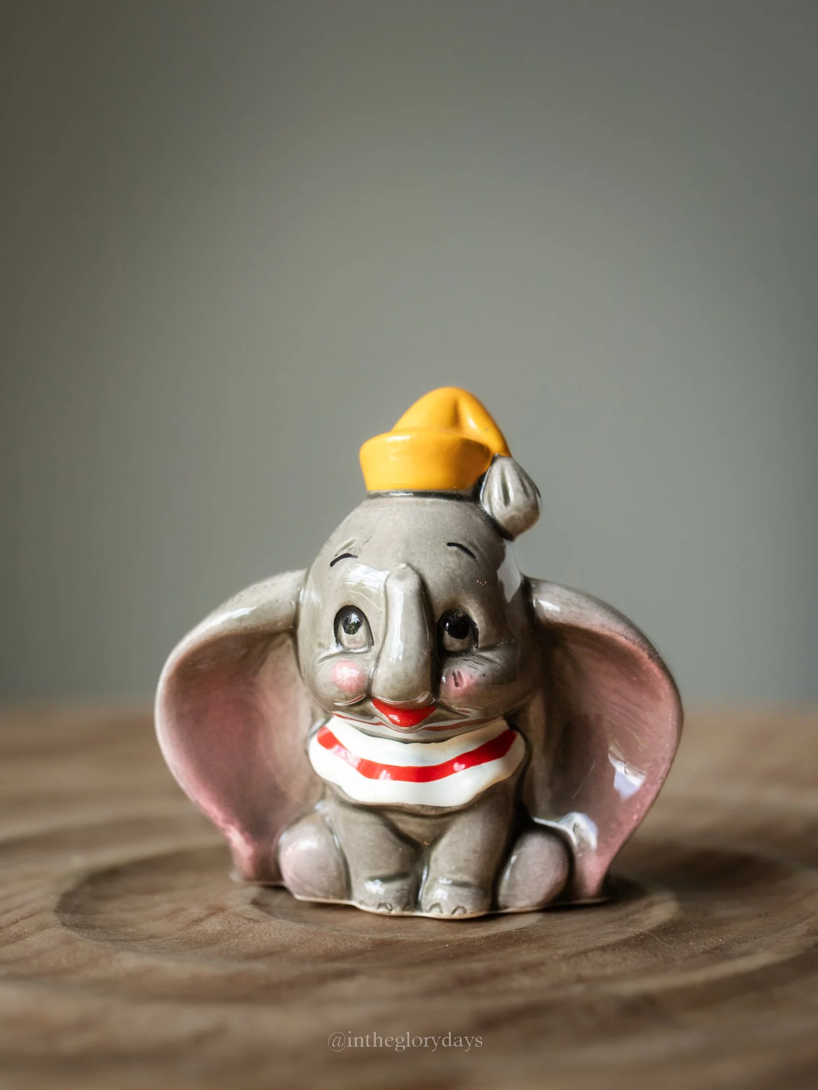 Walt Disney Production Japan Dumbo-15.jpg