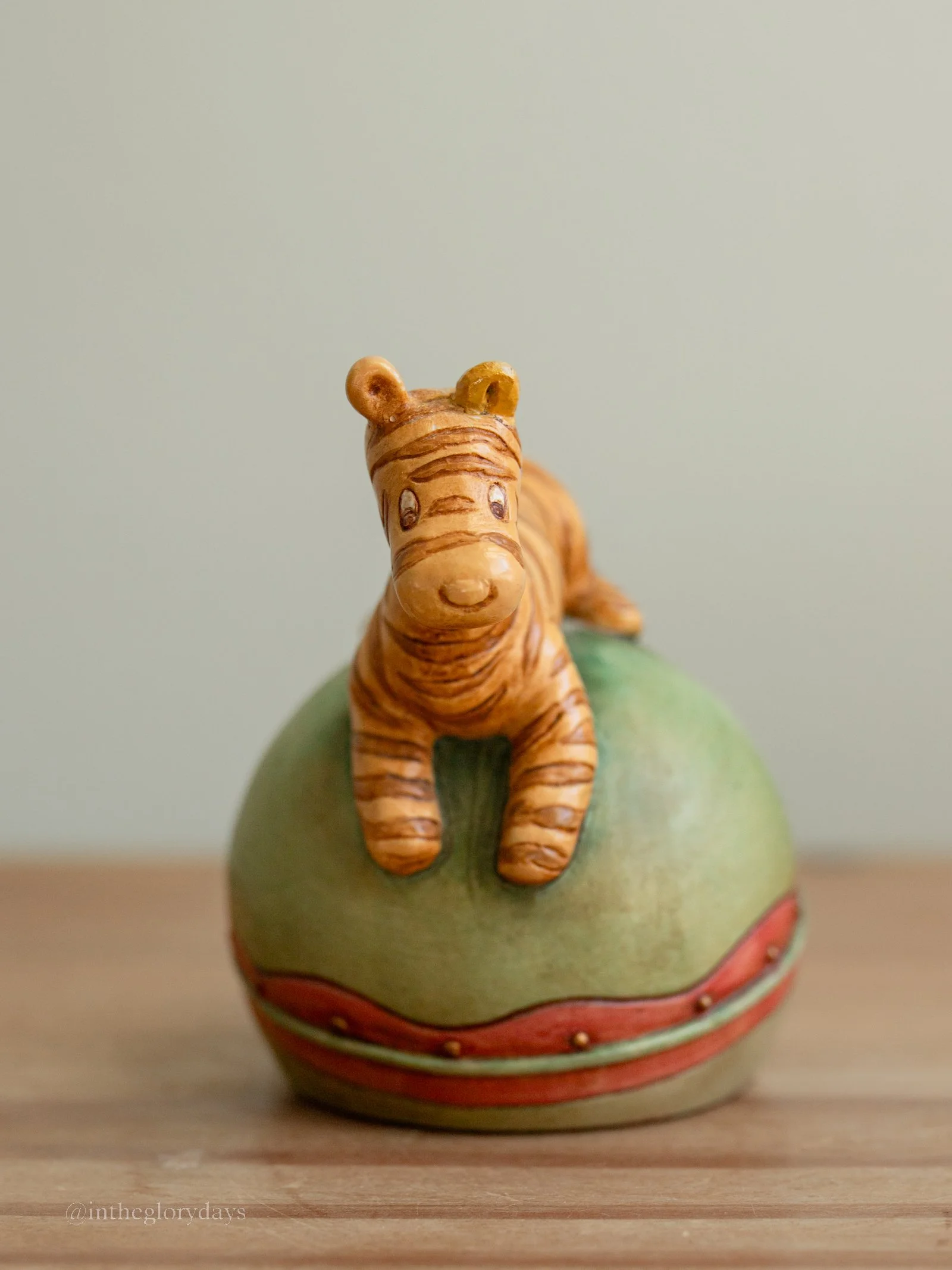 Disney Classic POOH Tiger on Ball Paperweight Figurine by Charpente-2.jpg