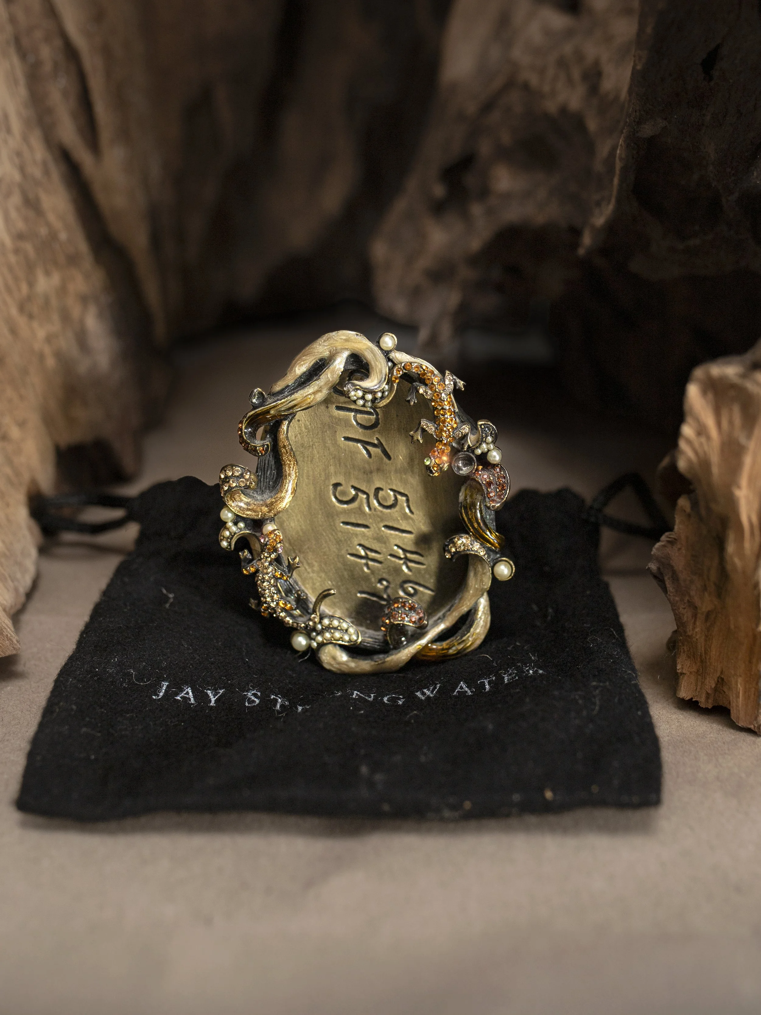 Jay  Strongwater Salamanders Pearls & Vines Jeweled Photo Fame with bag