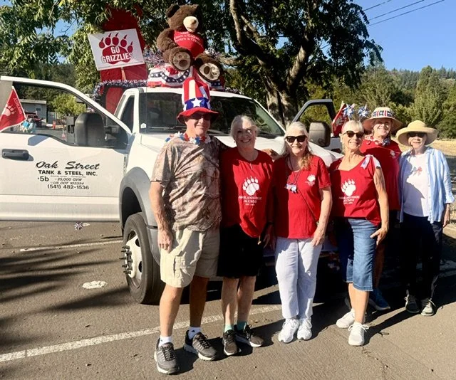 2026 - AHS Alumni 4th of July Float featuring the Trebled Souls 