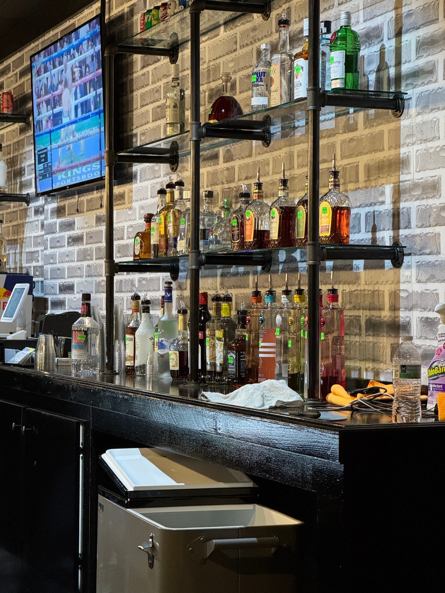 It’s Hump Day — Let’s Pour It Up! 🍻
ALL drinks are 50% off — all night long.
You made it halfway… you deserve a full glass. 😉
📷 Come hang with us, Open at 5pm!
213 Henderson Dr Jacksonville, NC
#WednesdaysAtMugsys