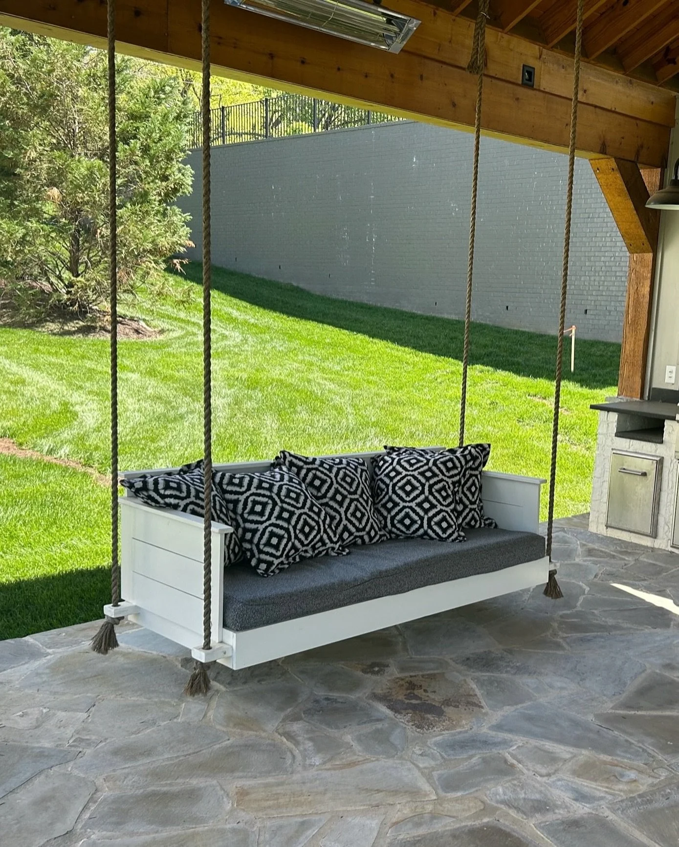 A fresh patio swing install to soak up the last days of summer. Nashville evenings just got better! 🌿✨

#nashvillecontractor #patioupdates #outdoorreno