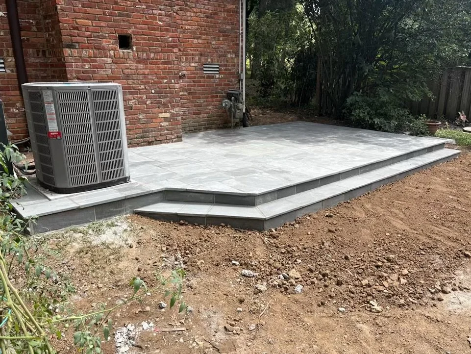 Hardscape transformation in Nashville 🛠️ Swipe to see the before ➡️

Thinking about upgrading your outdoor space? Let&rsquo;s chat!

#nashvilleremodel #hardscape #outdoorliving