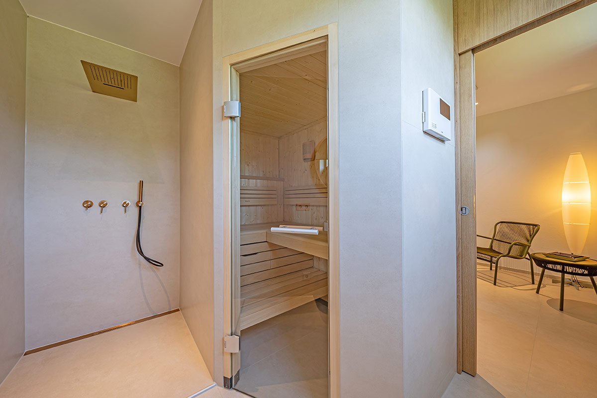 finest-hideaways-chiemsee-schneeganserhof-ferienwohnung-grabenstaett-sauna.jpg