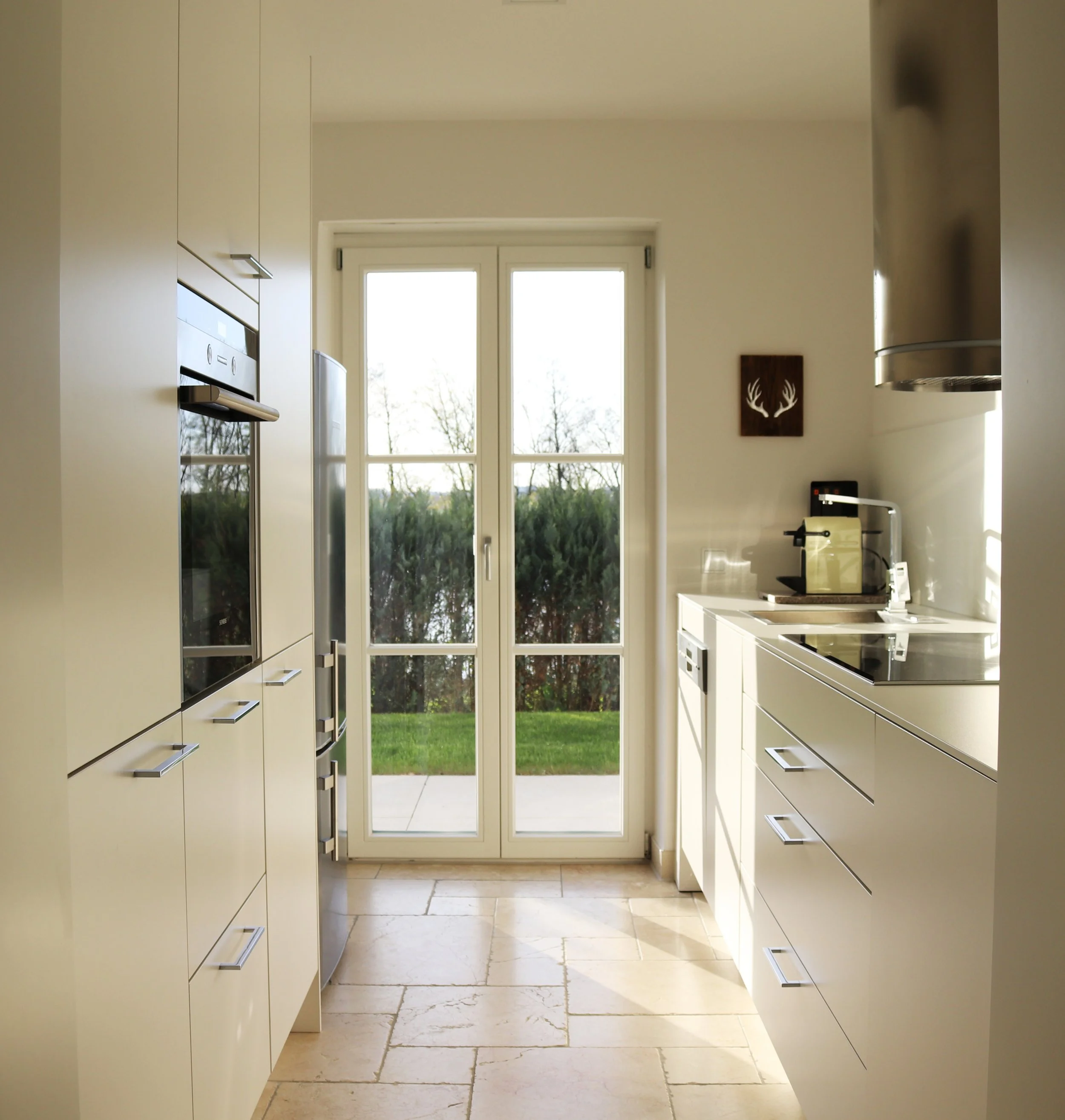 finest-hideaways-chiemsee-kitzberg-domizil-ferienwohnung-soyen-kueche.jpg