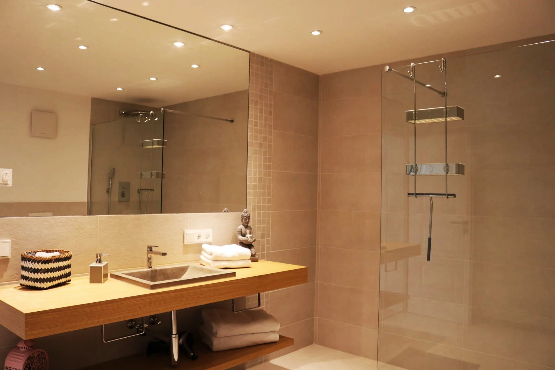 finest-hideaways-chiemsee-kitzberg-domizil-ferienwohnung-soyen-bad.jpg