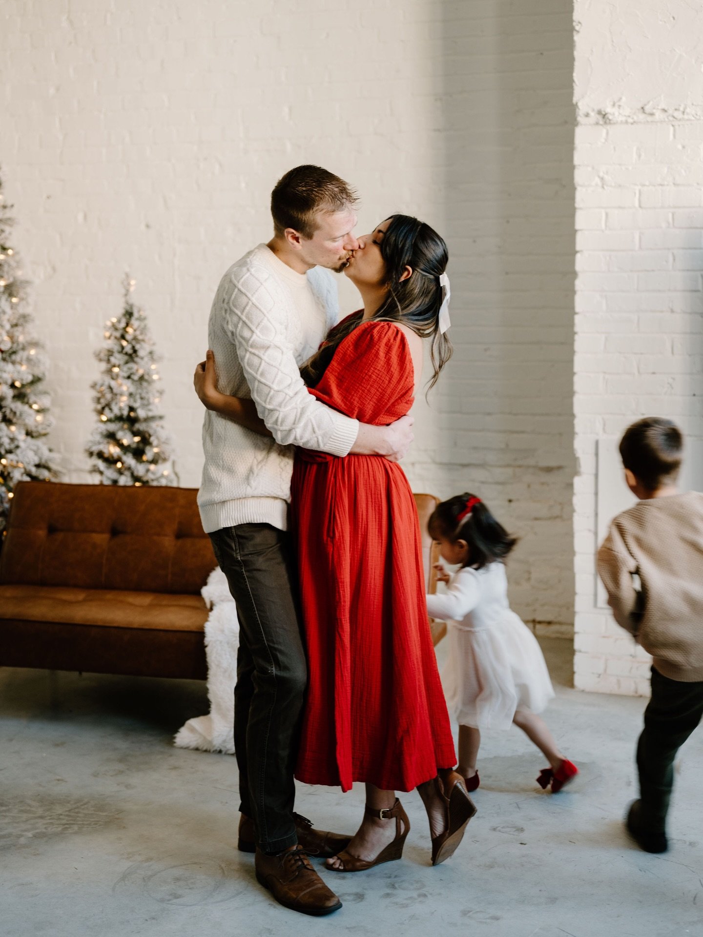 Wishing you all light hearts, a Christmas full of presence, and the best kind of memories - the ones you pass down to the next. &hearts;️✨