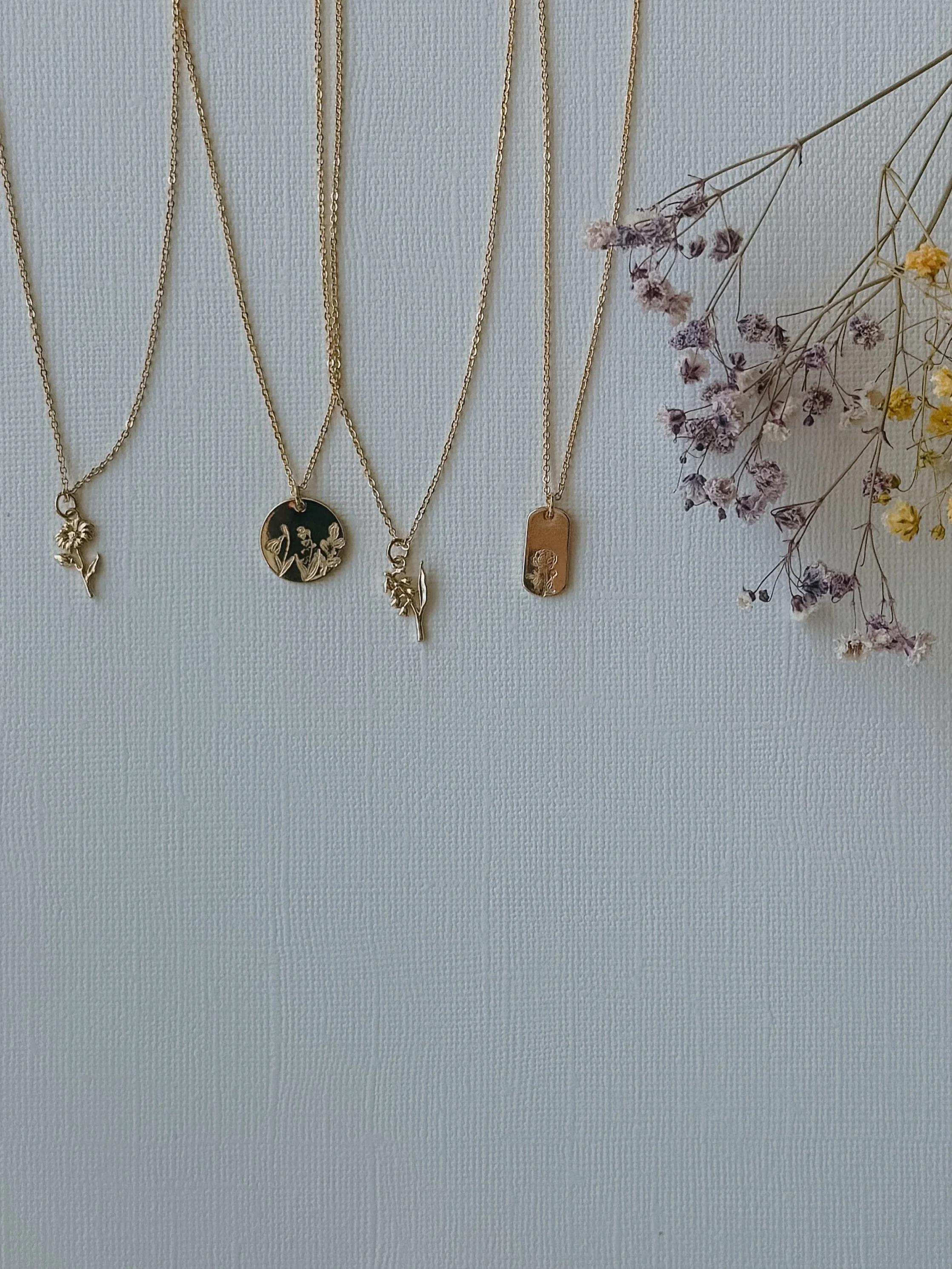 Motherhood, hallelujah 🌸

Everything birth flowers, coming next week.