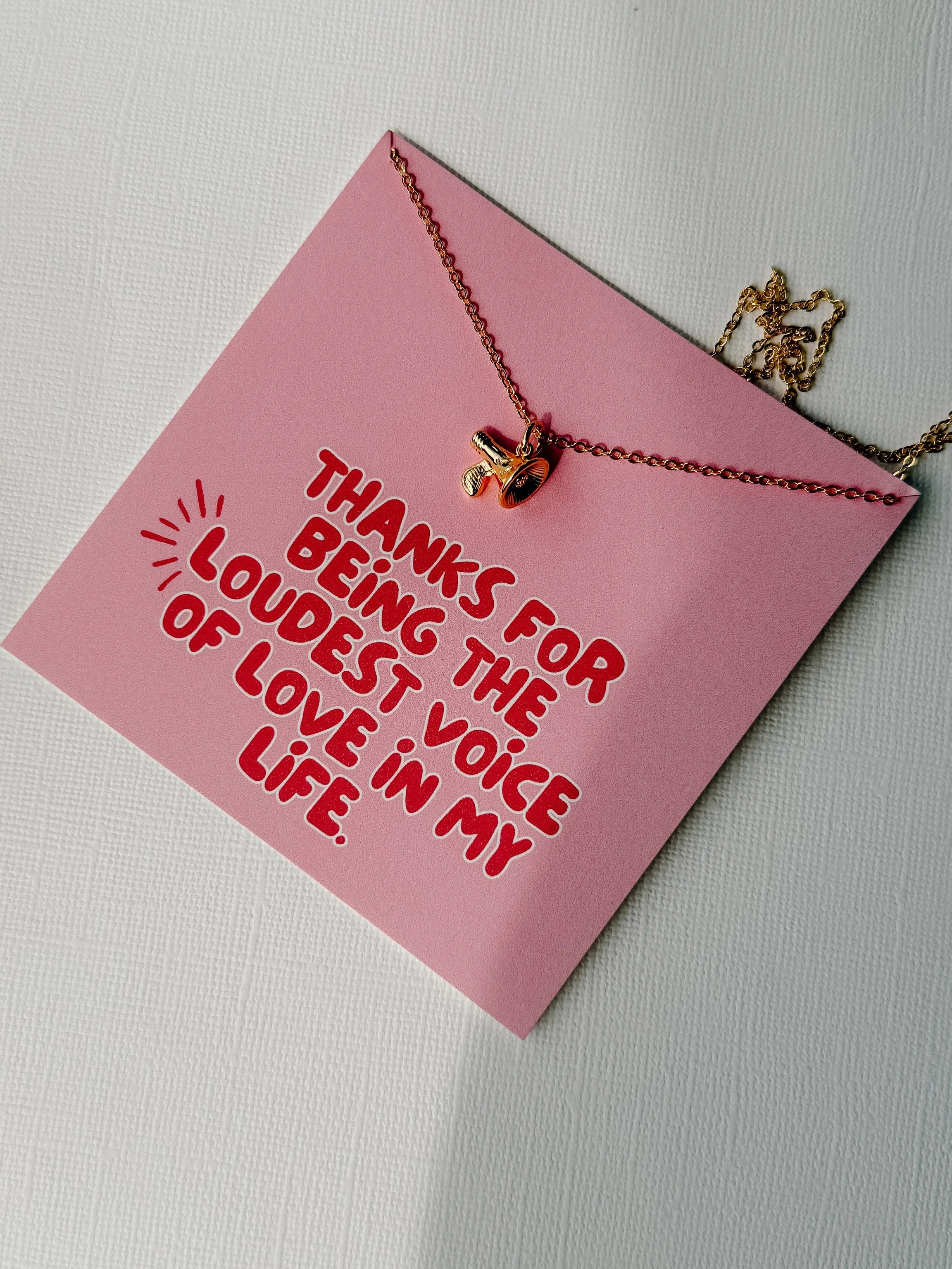 We love loudly, us moms. 💕📣✌🏻