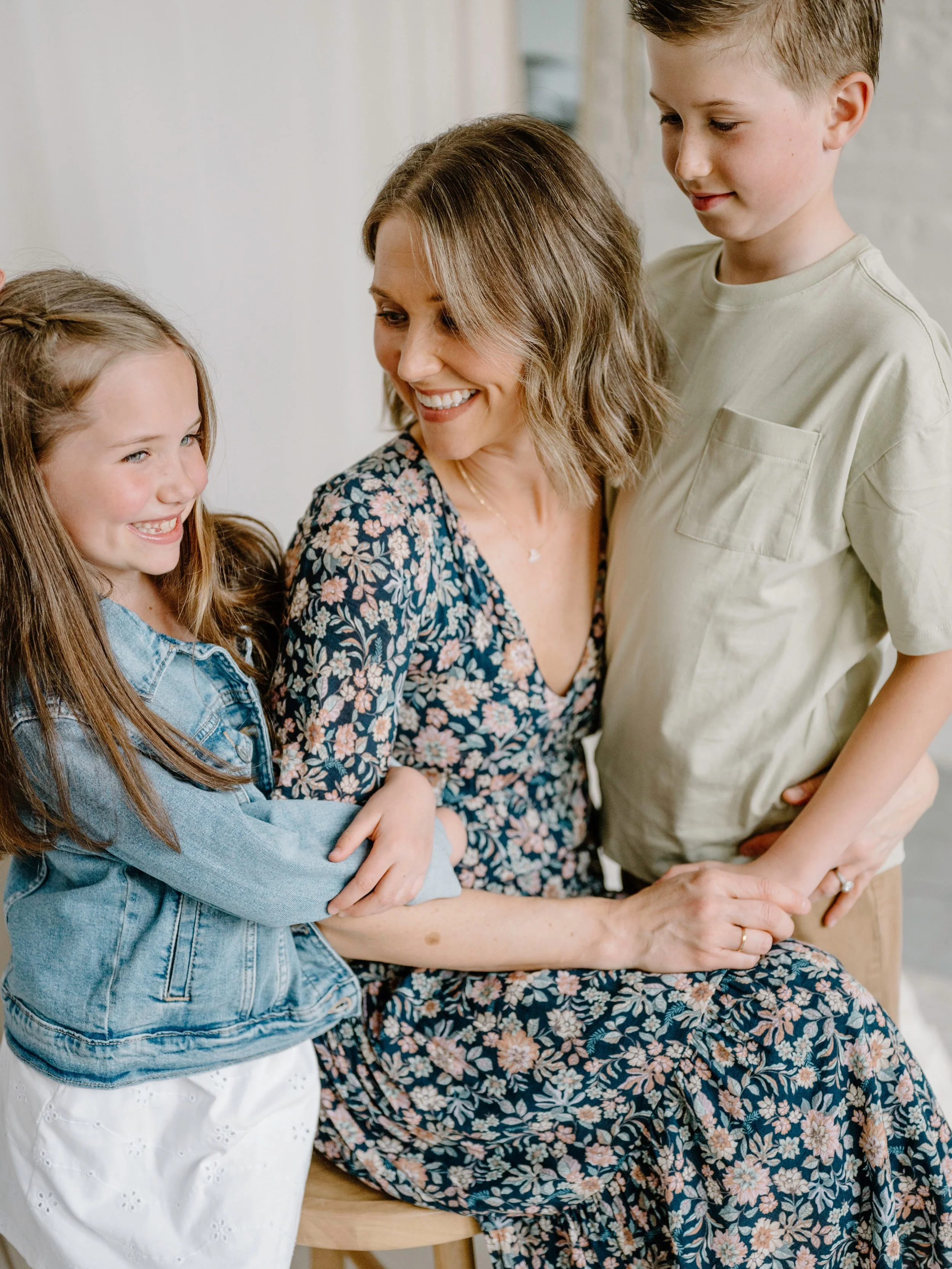 A few snippets from Mother&rsquo;s Day minis and oh my goodnessss. These just get sweeter, every year. What a beautiful mix of brand new memories for some and capturing another chapter for others. 

This is my heart in my lens, here. 🫶🏻