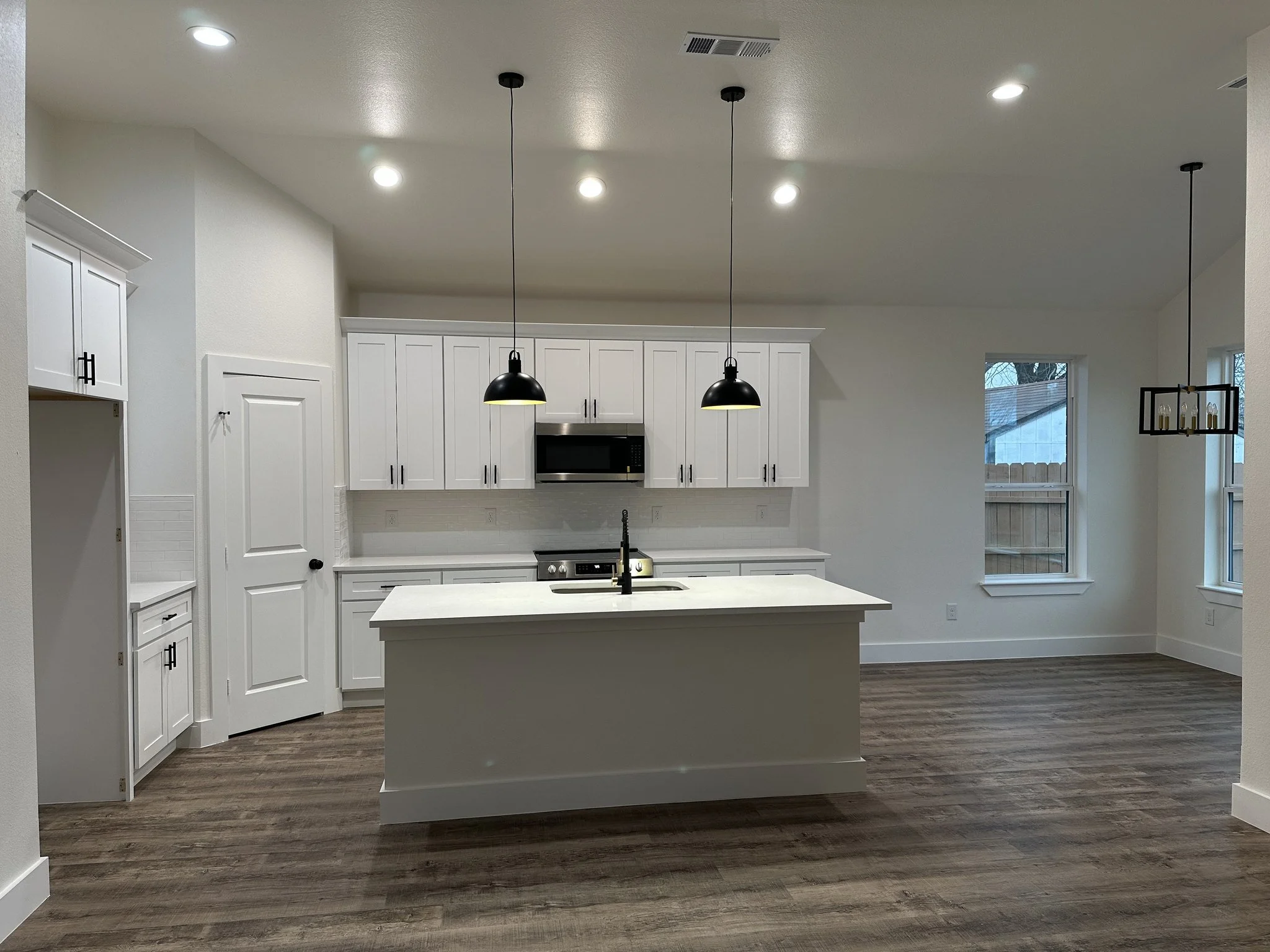 tue-4-kitchen.jpg