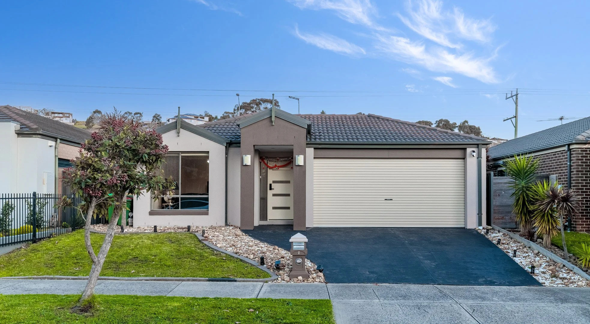 6 Wild Cherry Avenue Pakenham-Final-LowRes-IMG_0246-HDR-1.jpg