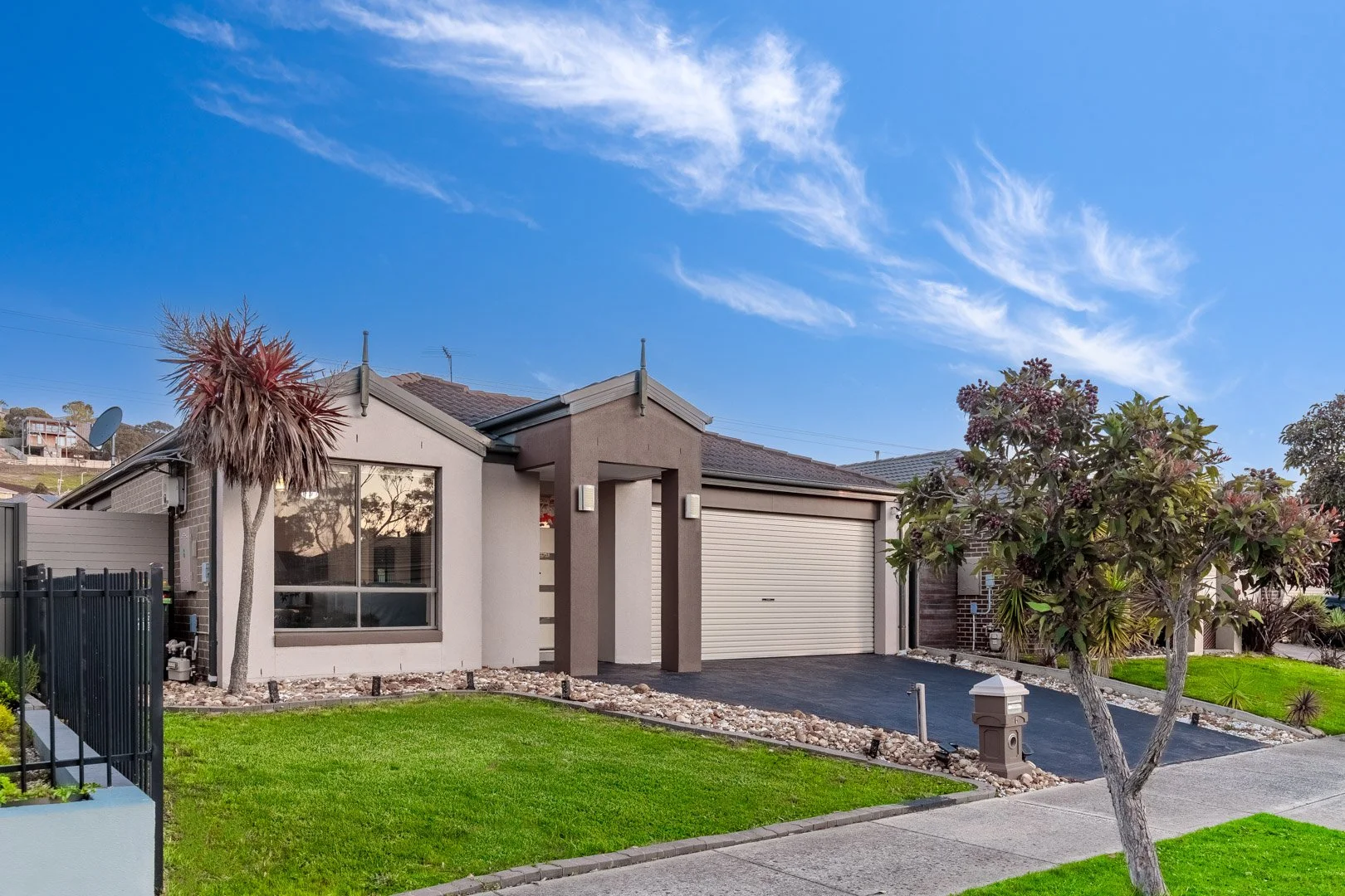 6 Wild Cherry Avenue Pakenham-Final-LowRes-IMG_0241-HDR-2.jpg