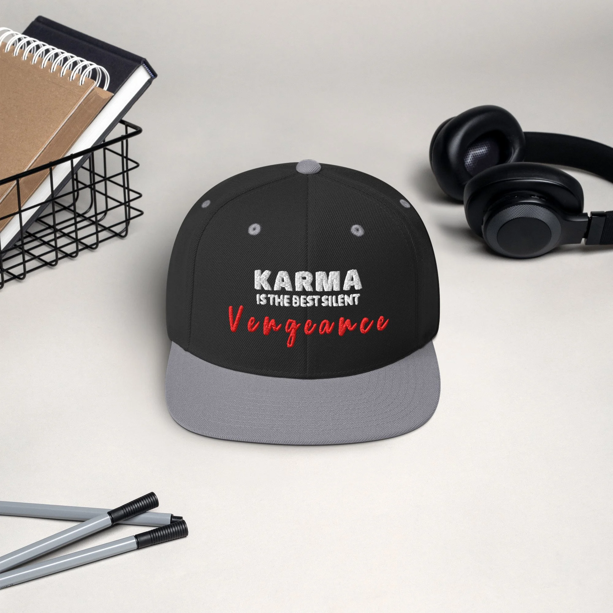 classic-snapback-black-silver-front-680118803724a.jpg