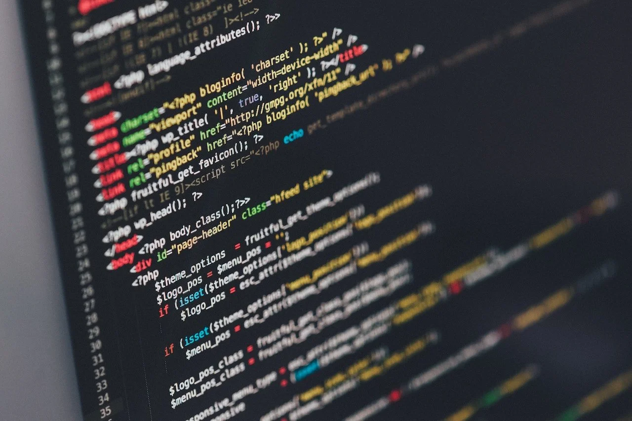 Digitale Services im Kerngeschäft Komposit – Teil 6: Neue Lösungen für die Dunkelverarbeitung im Sach- und Haftpflichtschaden