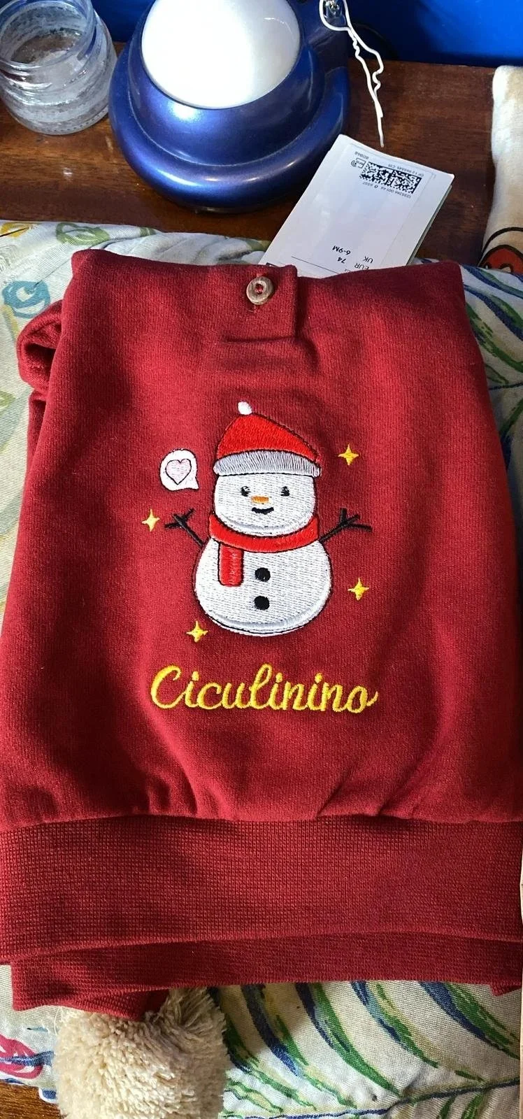 Felpa rossa per bambini con pupazzo di neve ricamato