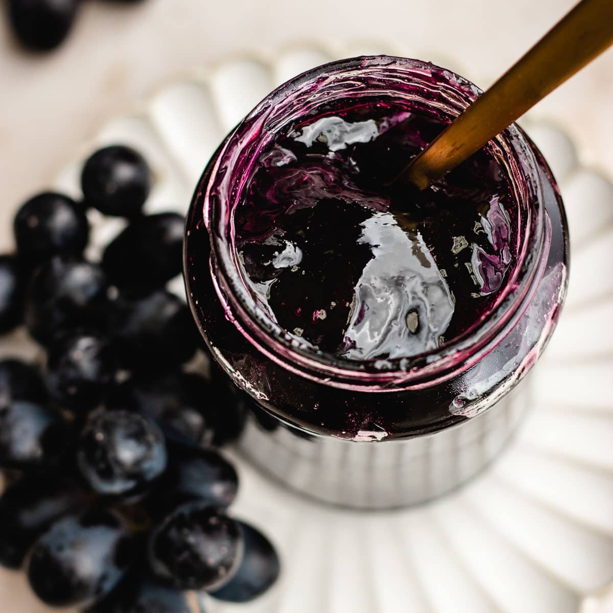 Diet grape jelly