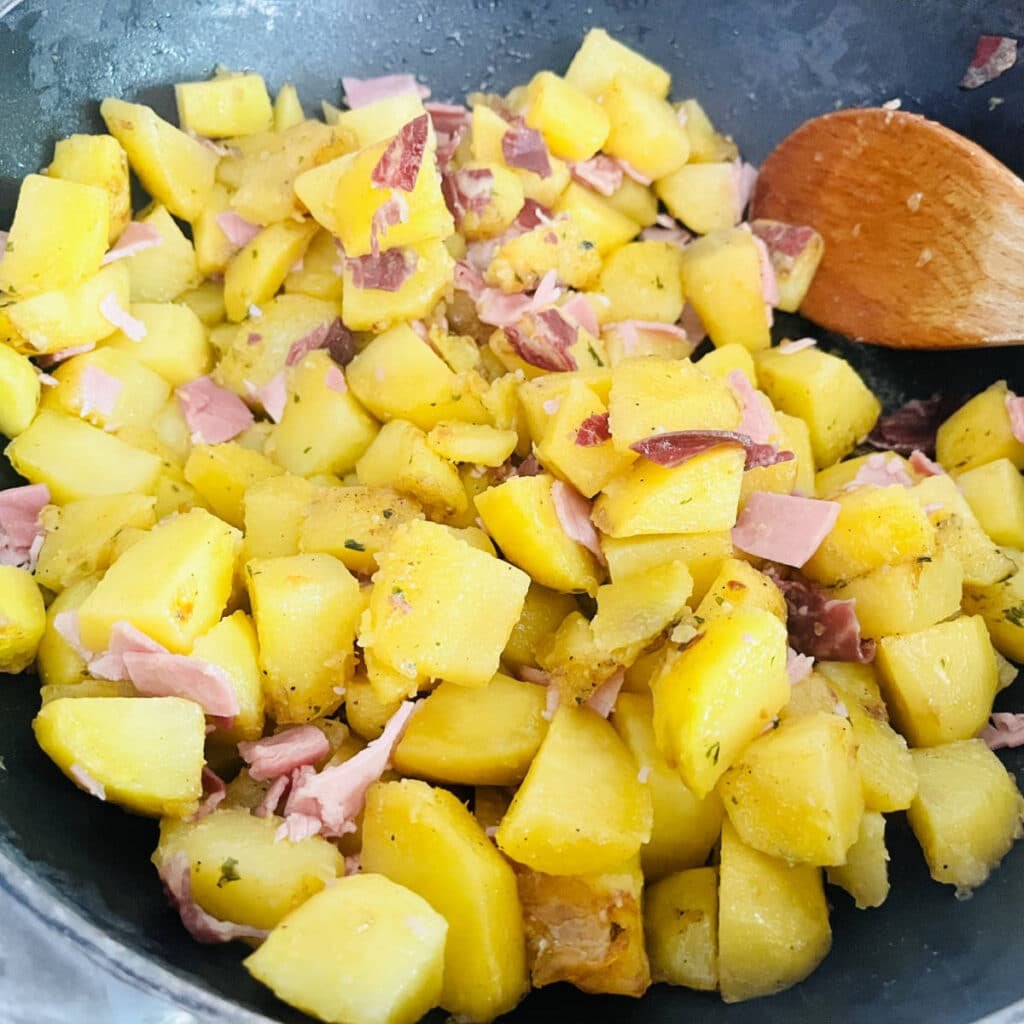 Modified potato egg cheese scramble 7.5 oz