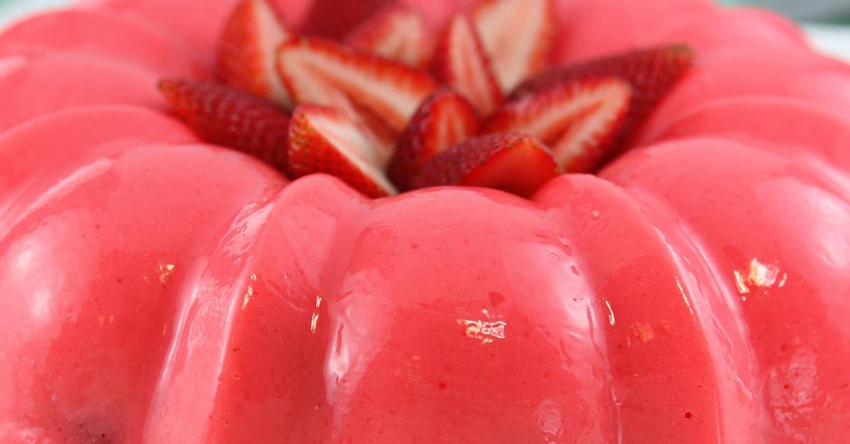 Strawberry gelatin