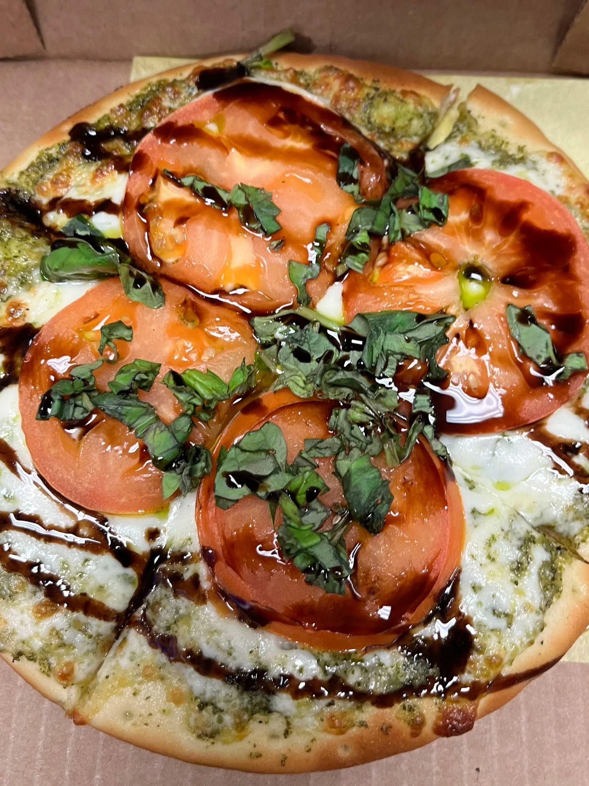 Caprese+Flatbread.jpg