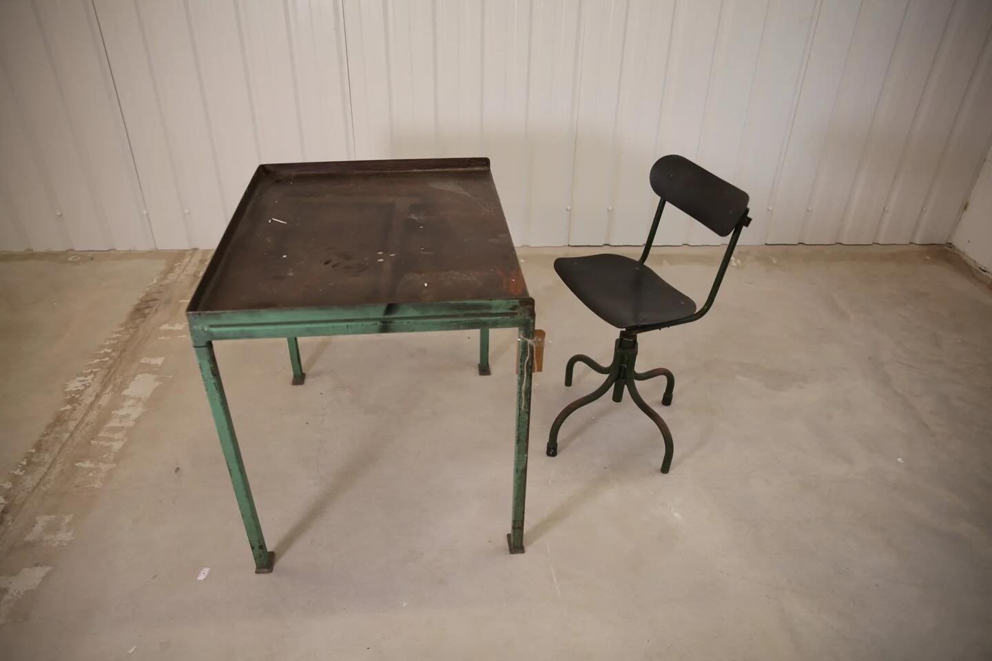 Vintage Industrial Metal Work Table &amp; Adjustable Swivel Chair

Used vintage condition with surface rust, scratches, and wear consistent with age and use. Structurally sound and full of industrial character.

Please DM for sales or enquiries