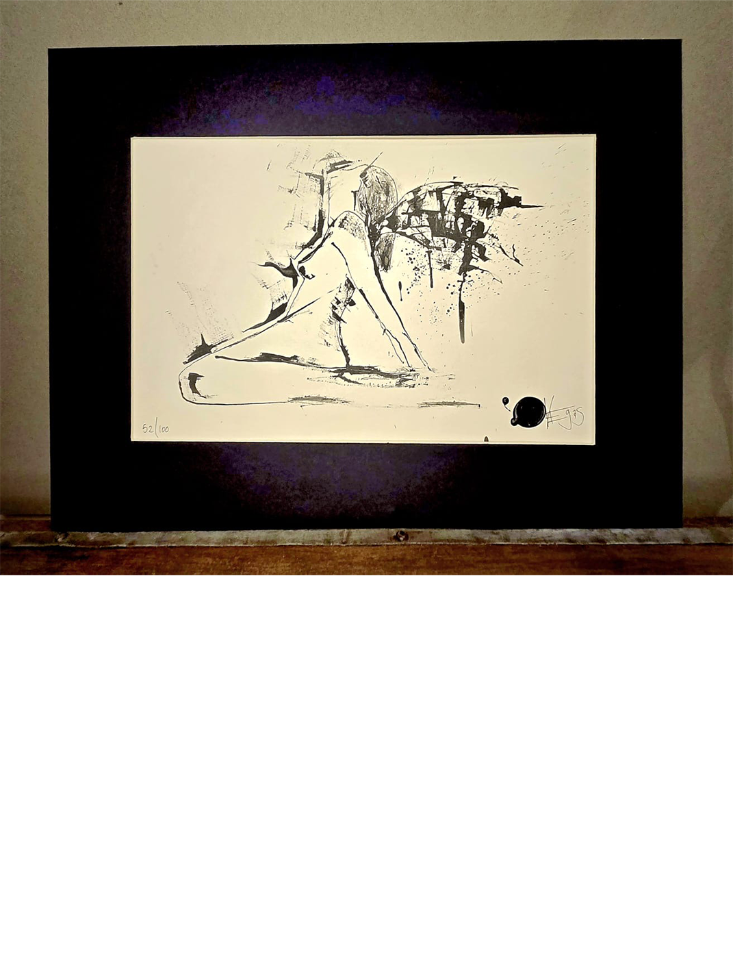 seated-angel-black.png
