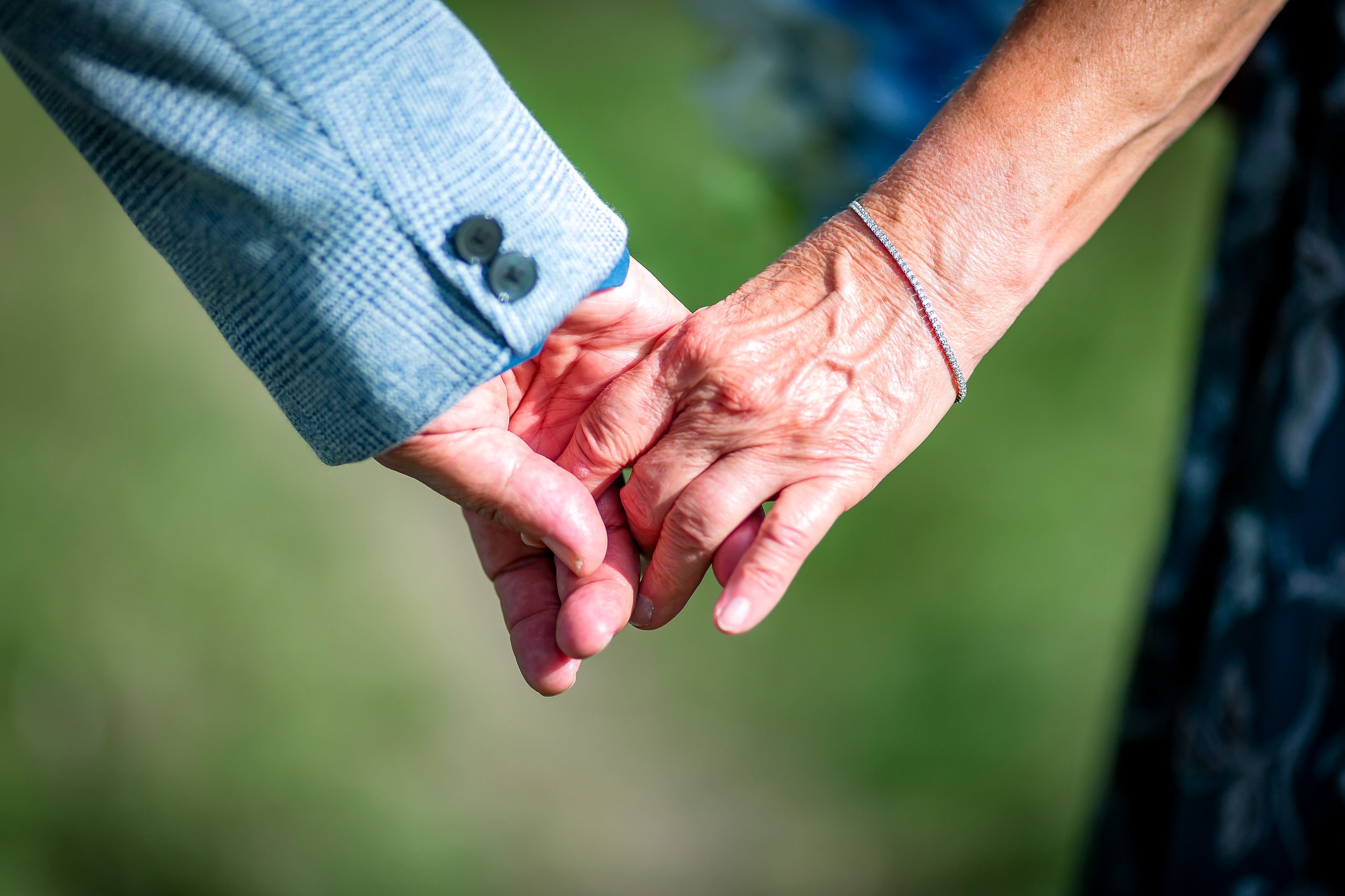 Hand in Hand ins neue Jahr – Mabifoto begleitet eure Hochzeit