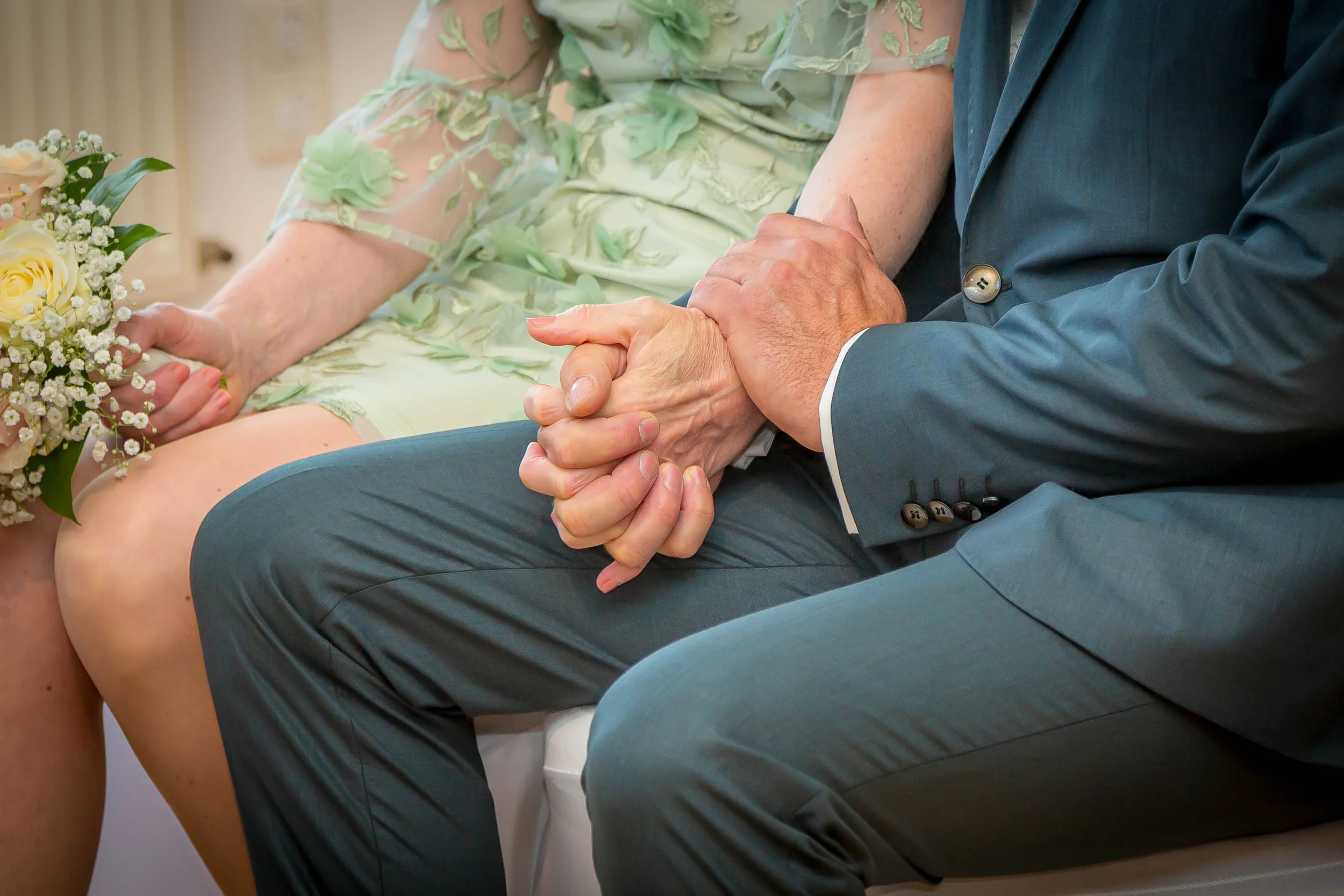 Klein heiraten, groß erinnern – Hochzeitsfotografie für standesamtliche Trauungen in Bernau und im Barnim