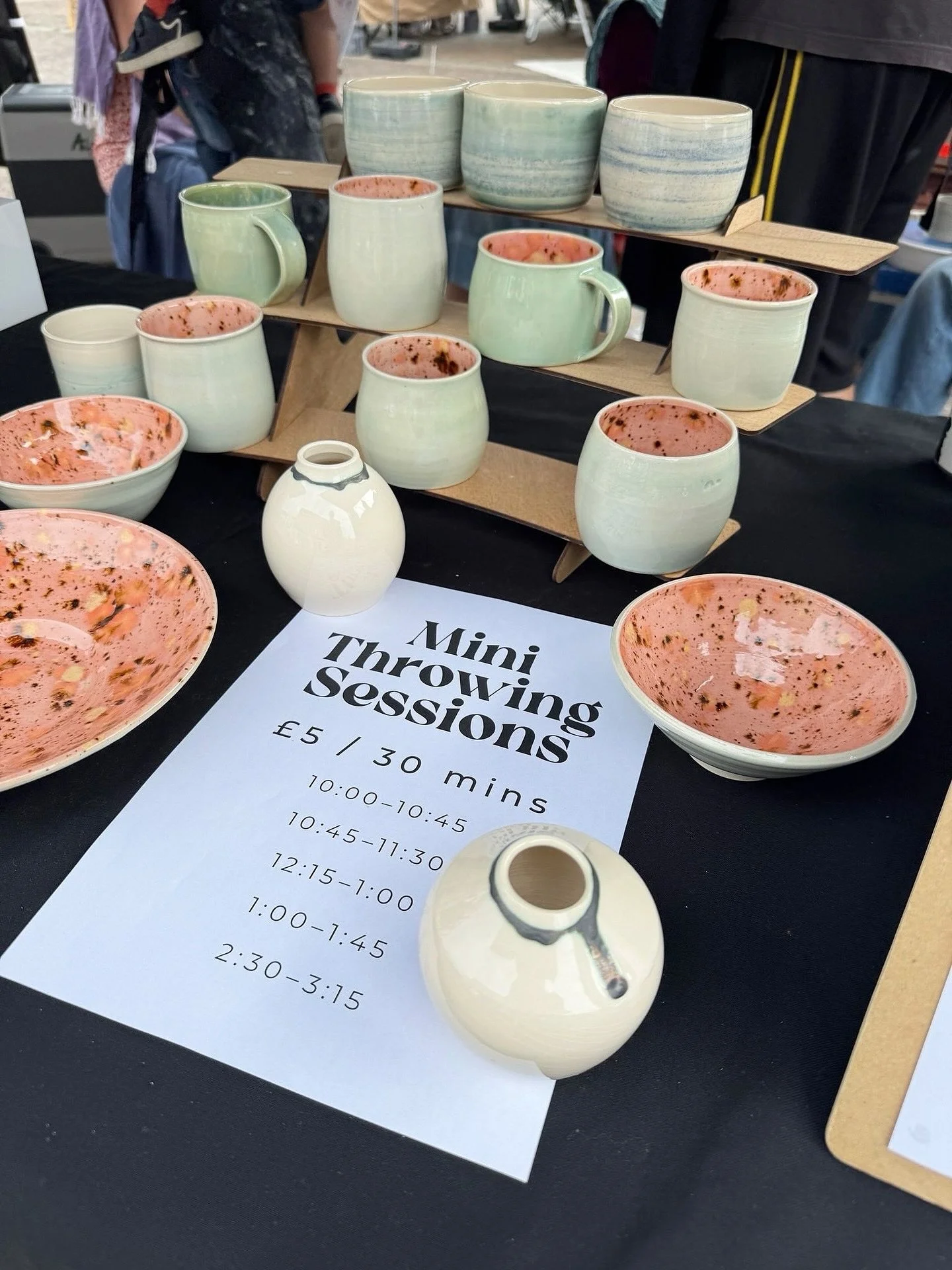 Thank you so much to so many of you for our Newbury Artisan Market weekend! We&rsquo;ve just about recovered! 😅

I felt a lot of trepidation as we drove into town with our cars filled with pots and wheels. It felt like our first public outing of the