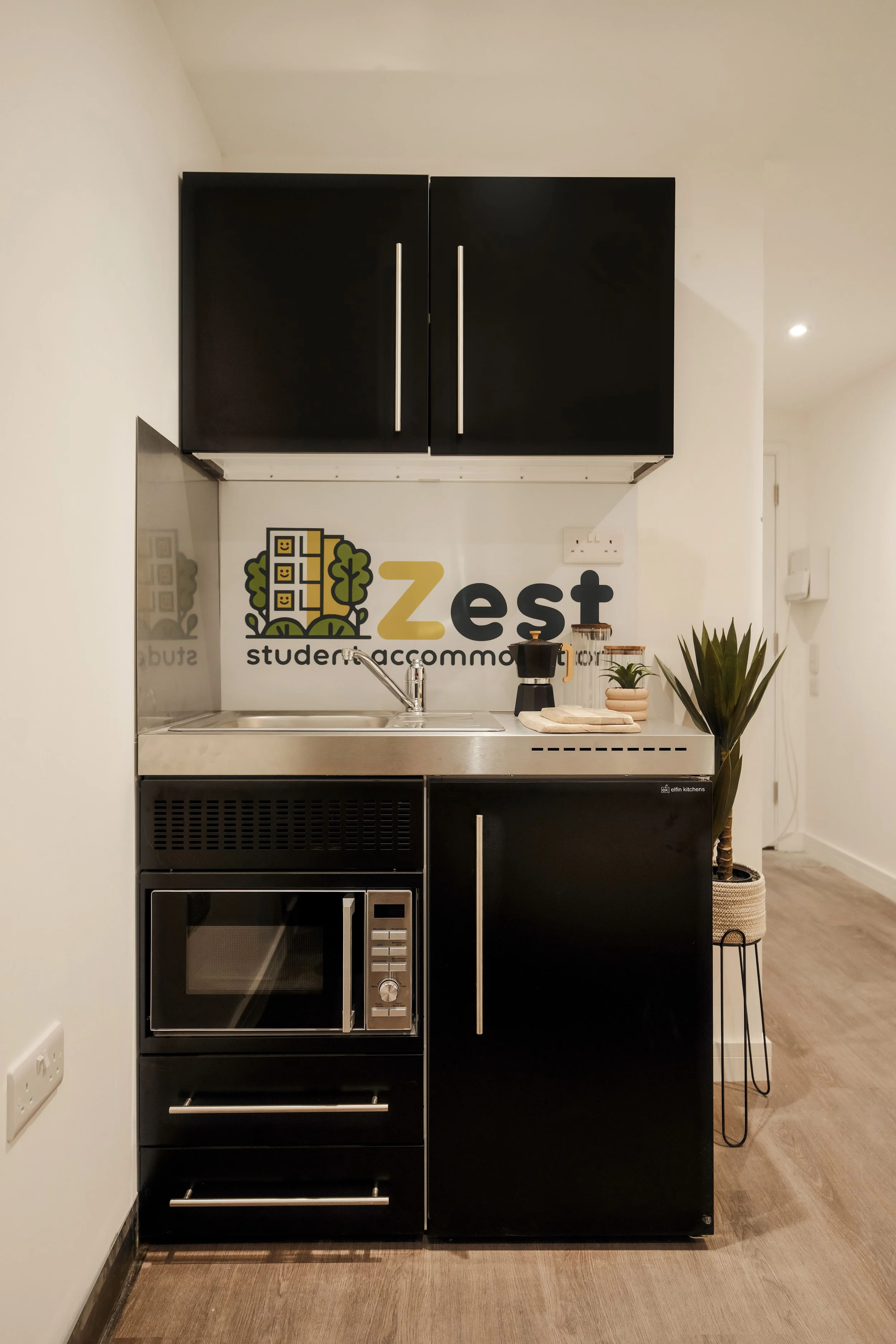 zest-student-accommodation-kitchenette.jpg