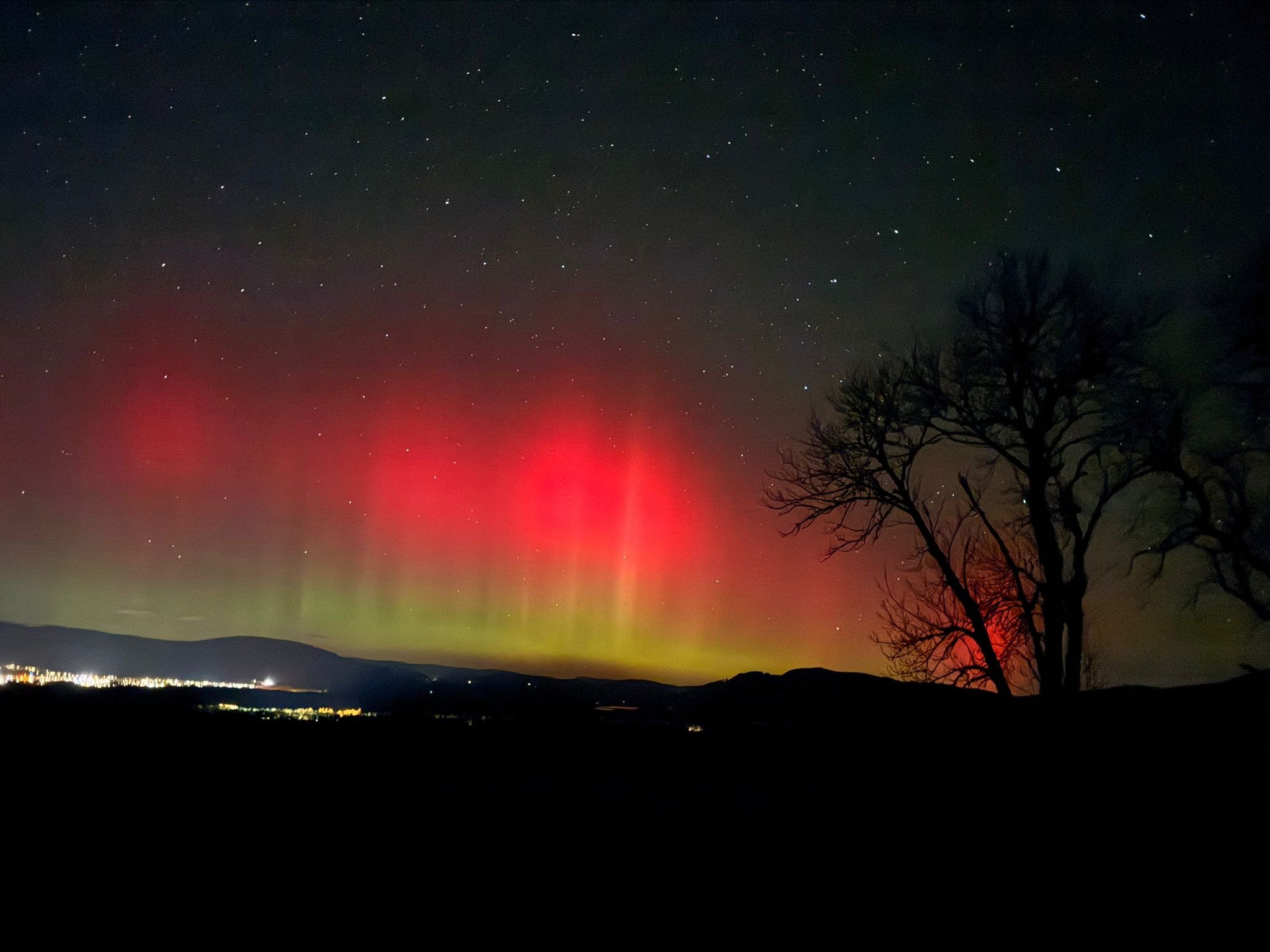 Dark skies and northern lights 