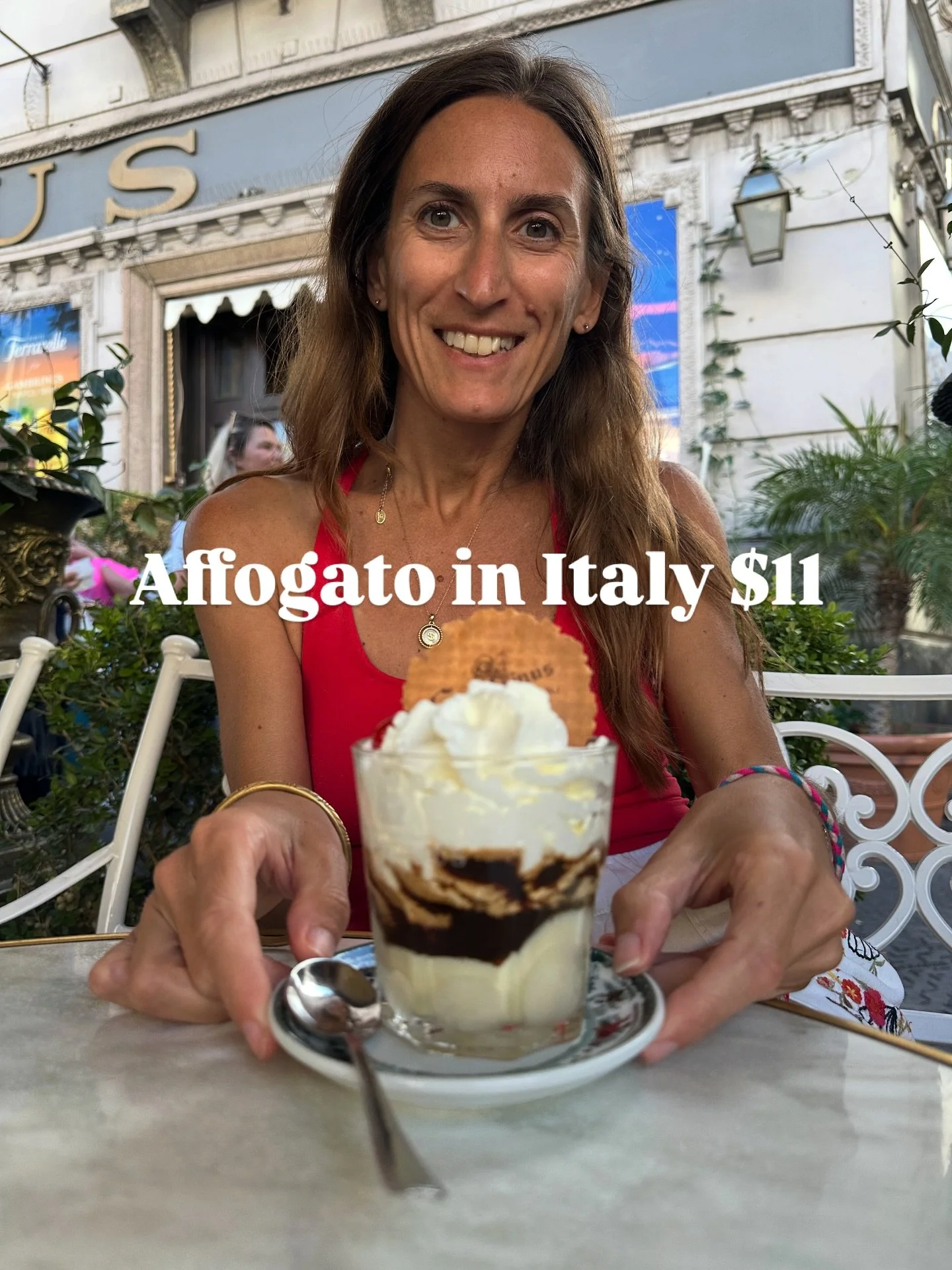 Same price.
Two different experiences.

One is a rush.
One is a moment.

In Italy, the caf&eacute; is a place to pause.
To watch life.
To speak to someone.
To have a meeting.
To taste something slowly.

Which would you choose? Tell me why in the comm