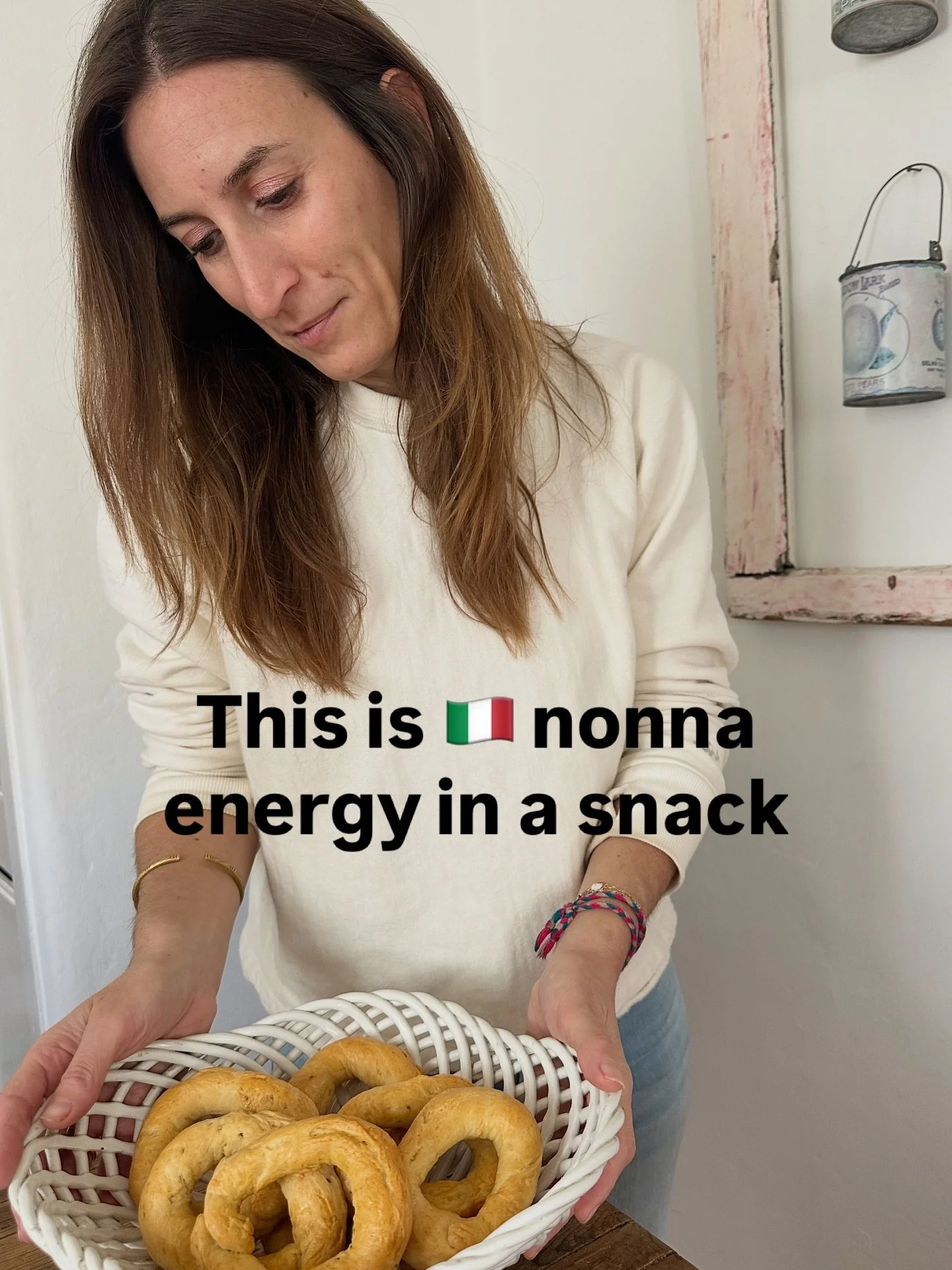 I channeled nonna energy and made these 🇮🇹

Interpreted vague measurements, trusted the feel of the dough, and ended up with the Italian snack of my childhood (we called them &ldquo;tah-dolls&rdquo;). Crisp, golden, and made with the kind of love t