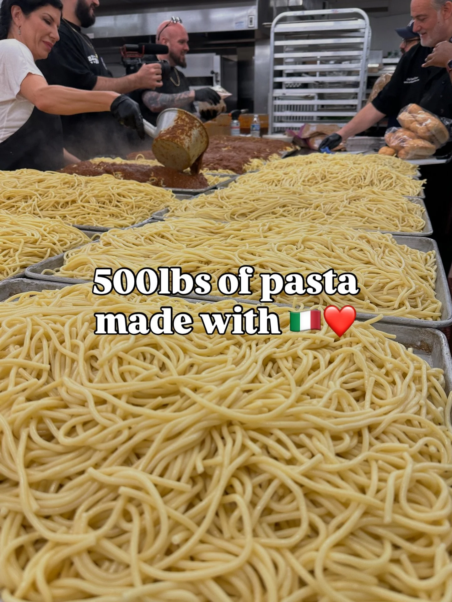 Good party, good people, and 1200lbs of pasta in a bowl🍝

A shared love for our 🇮🇹🇺🇸 roots brought us all together @iasjs_nola 

Pasta chef @dgrecobxny 

#neworleans #italianamerican #pastadinner #neworleansevents #italianroots